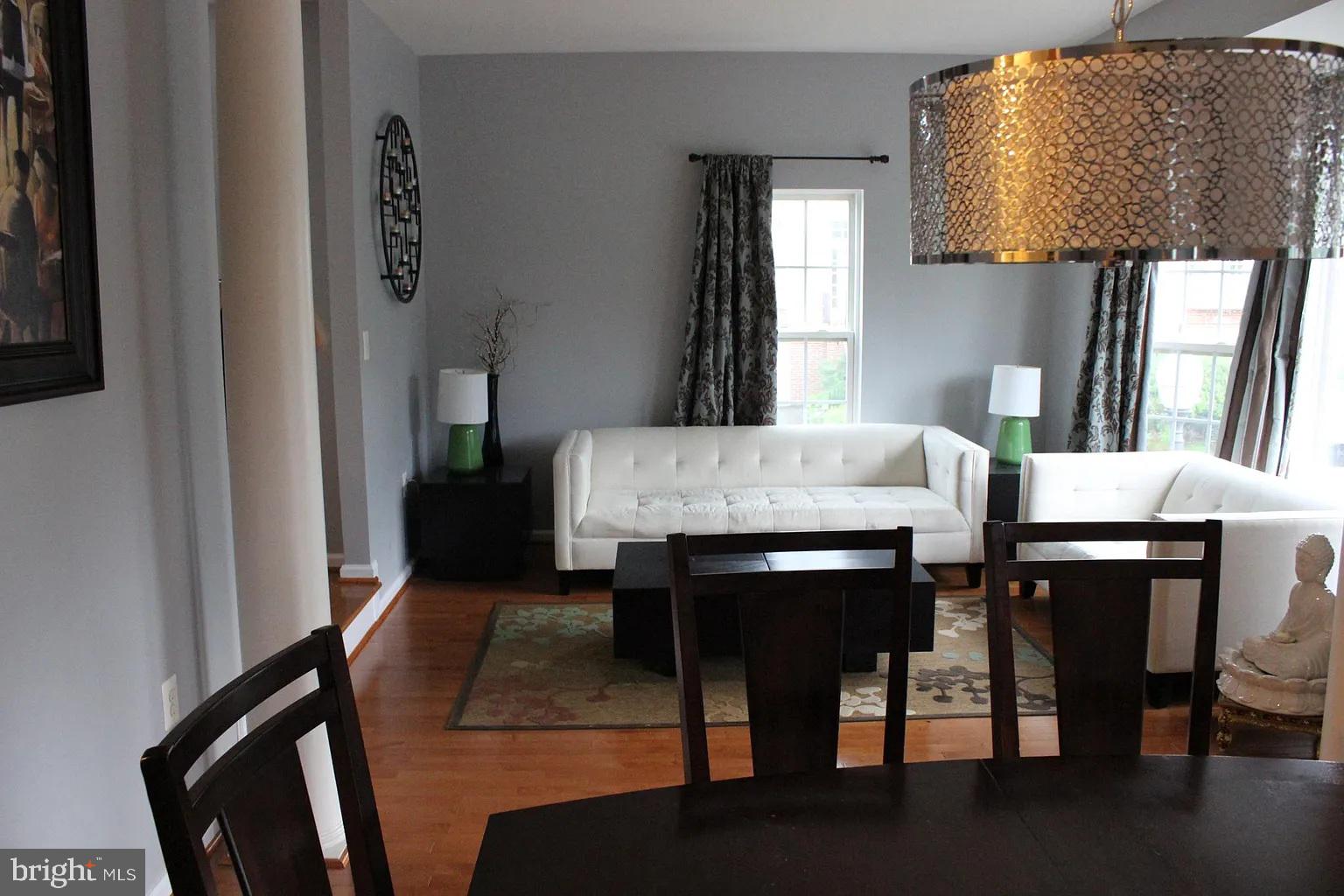 COLONNADE AT DULLES - Residential Lease