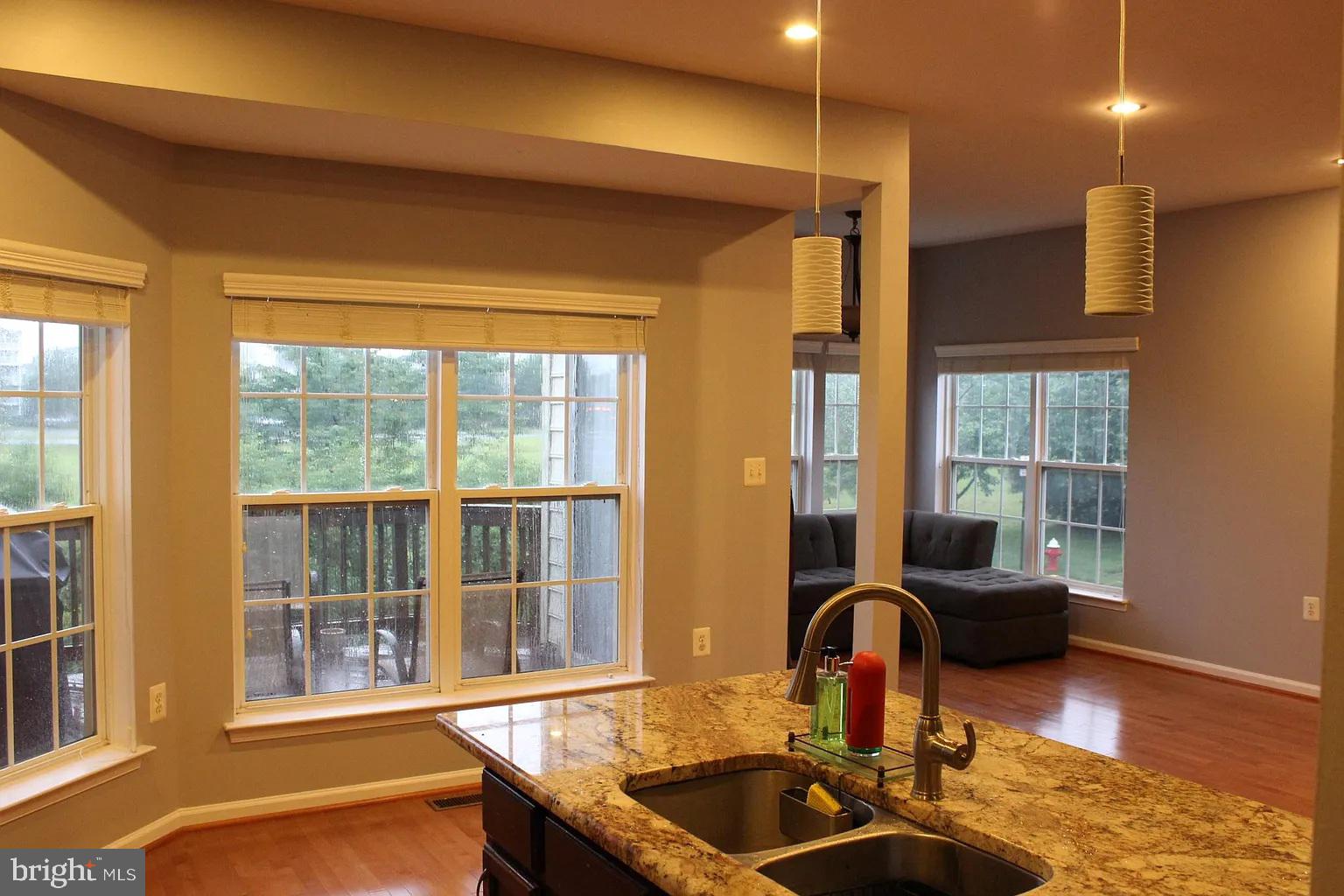 COLONNADE AT DULLES - Residential Lease