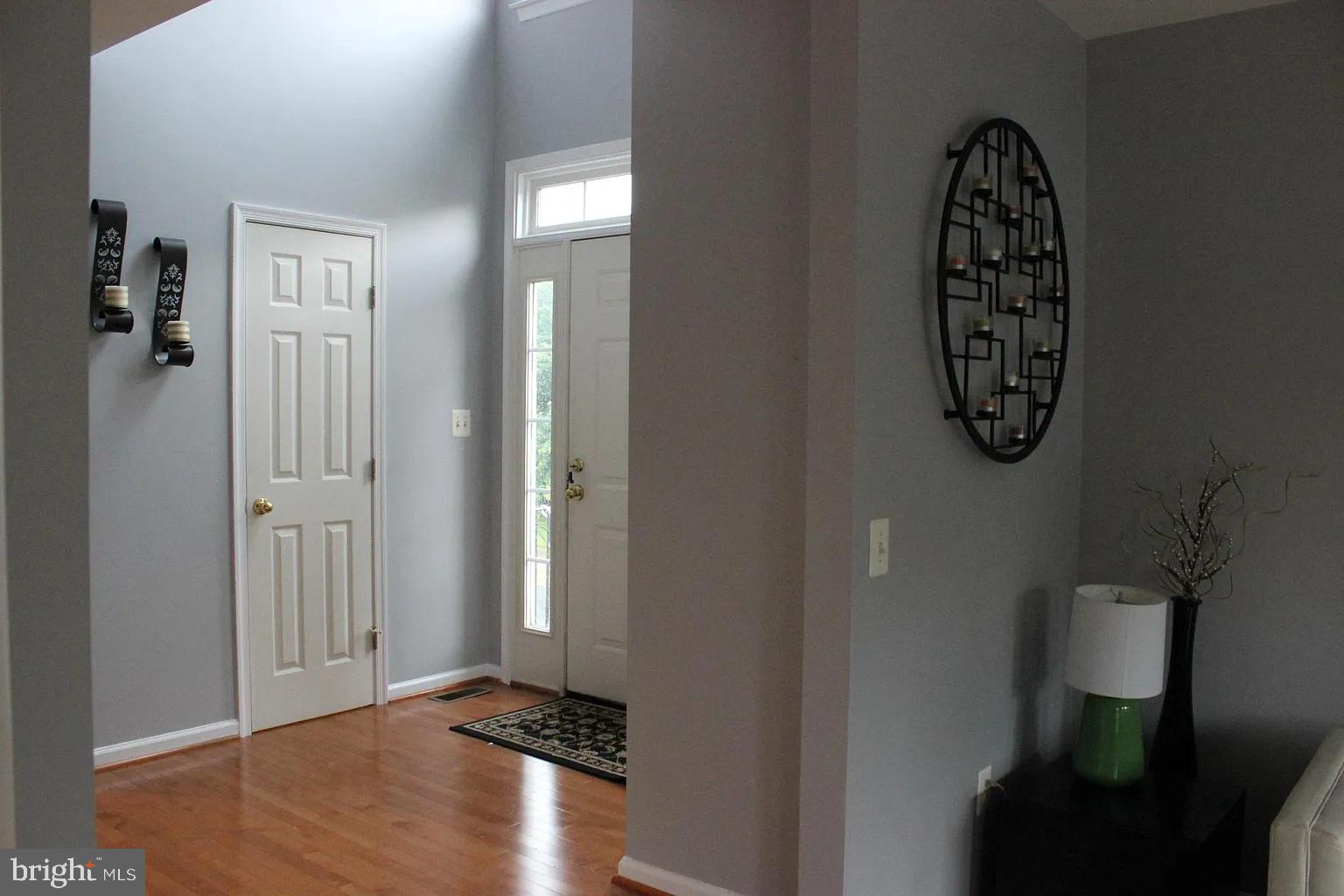 COLONNADE AT DULLES - Residential Lease