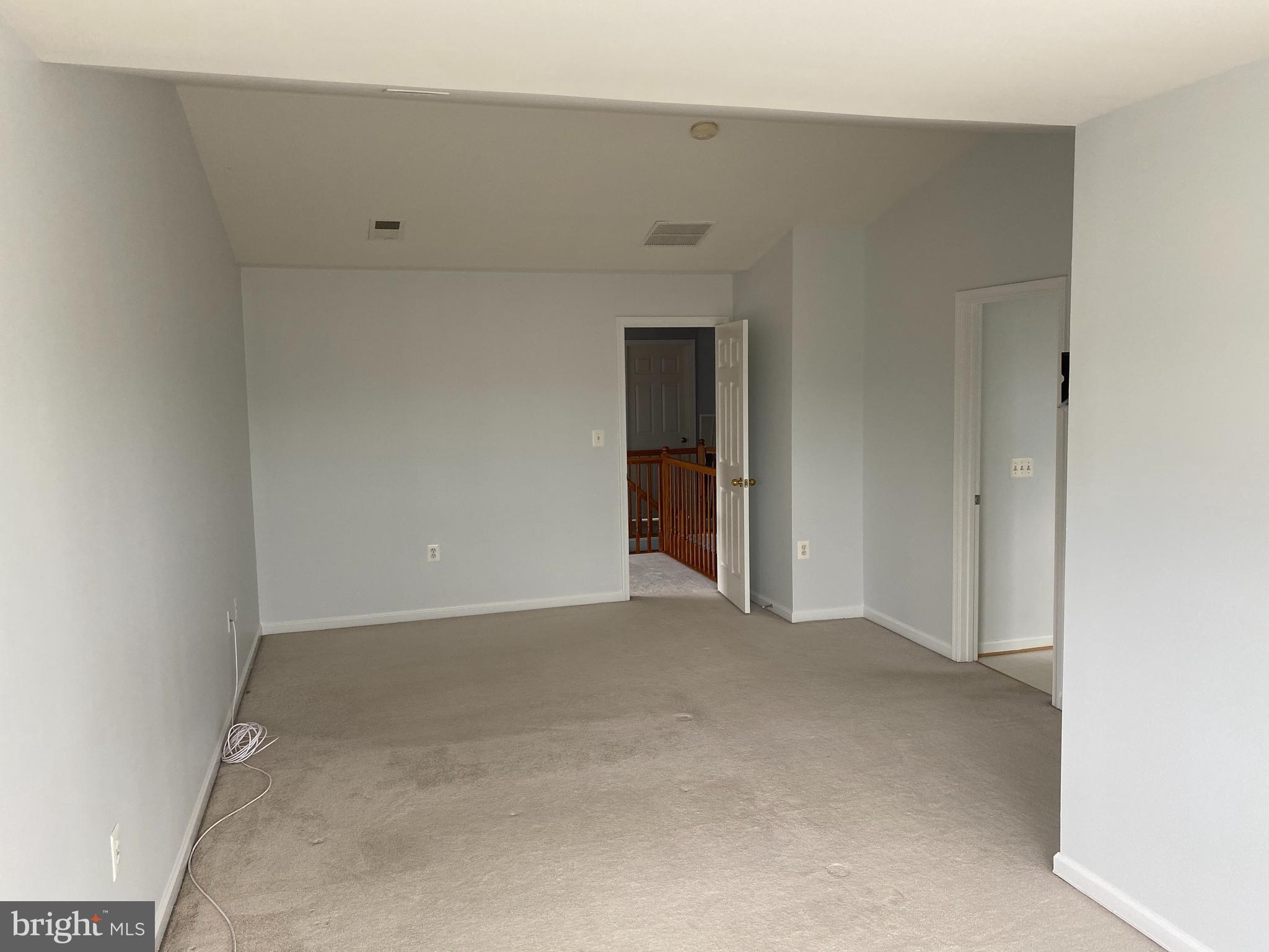 COLONNADE AT DULLES - Residential Lease