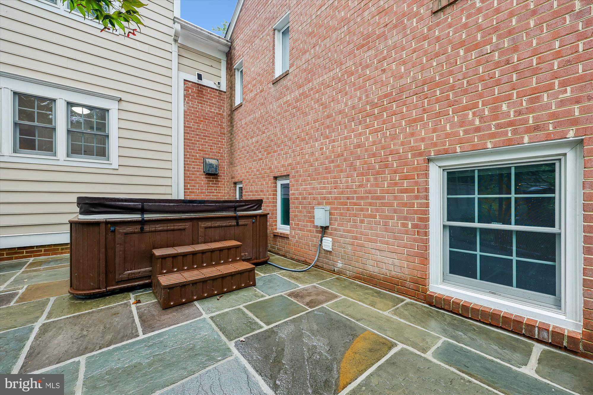 WOODBURN - Residential