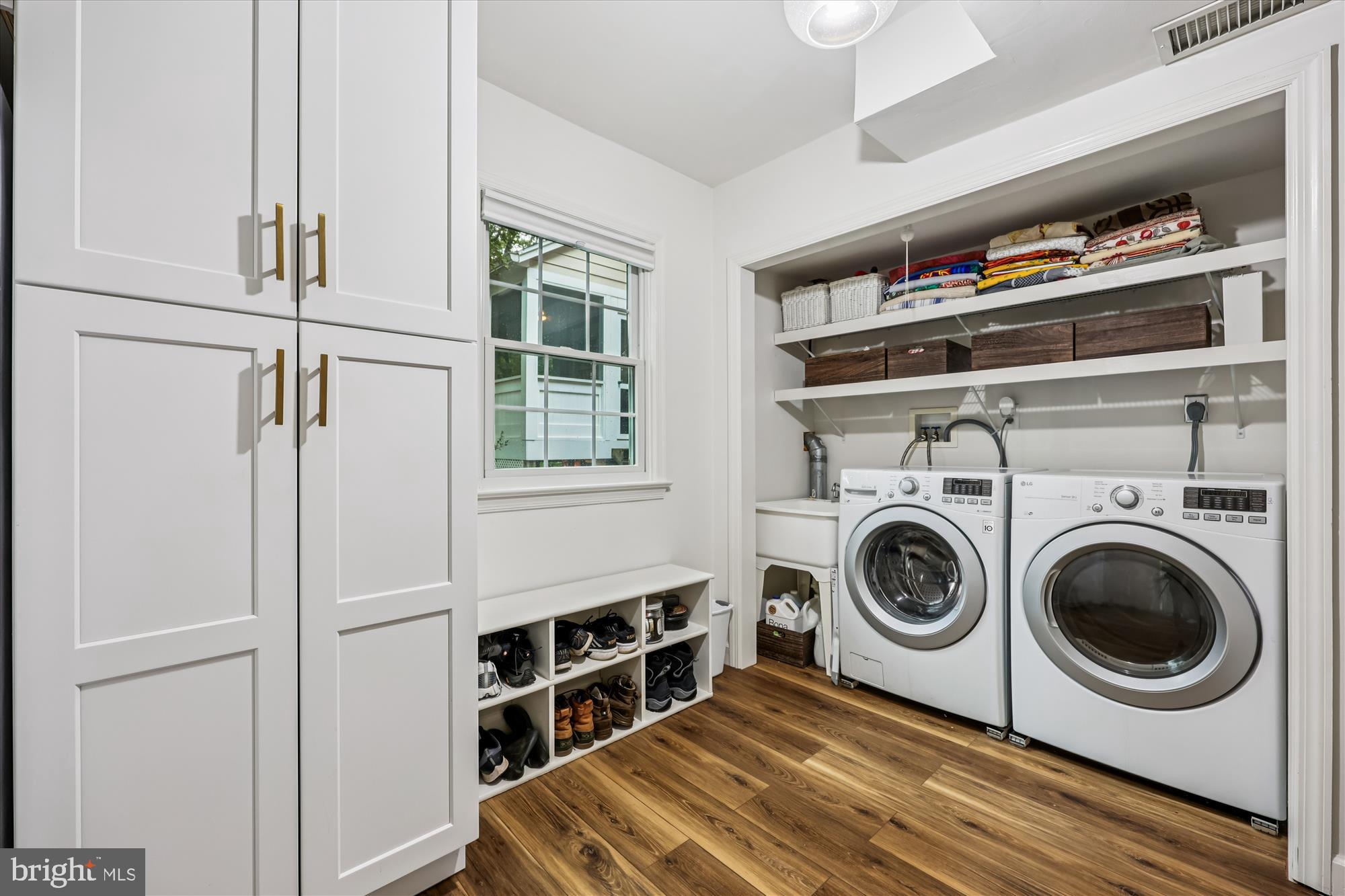 WOODBURN - Residential