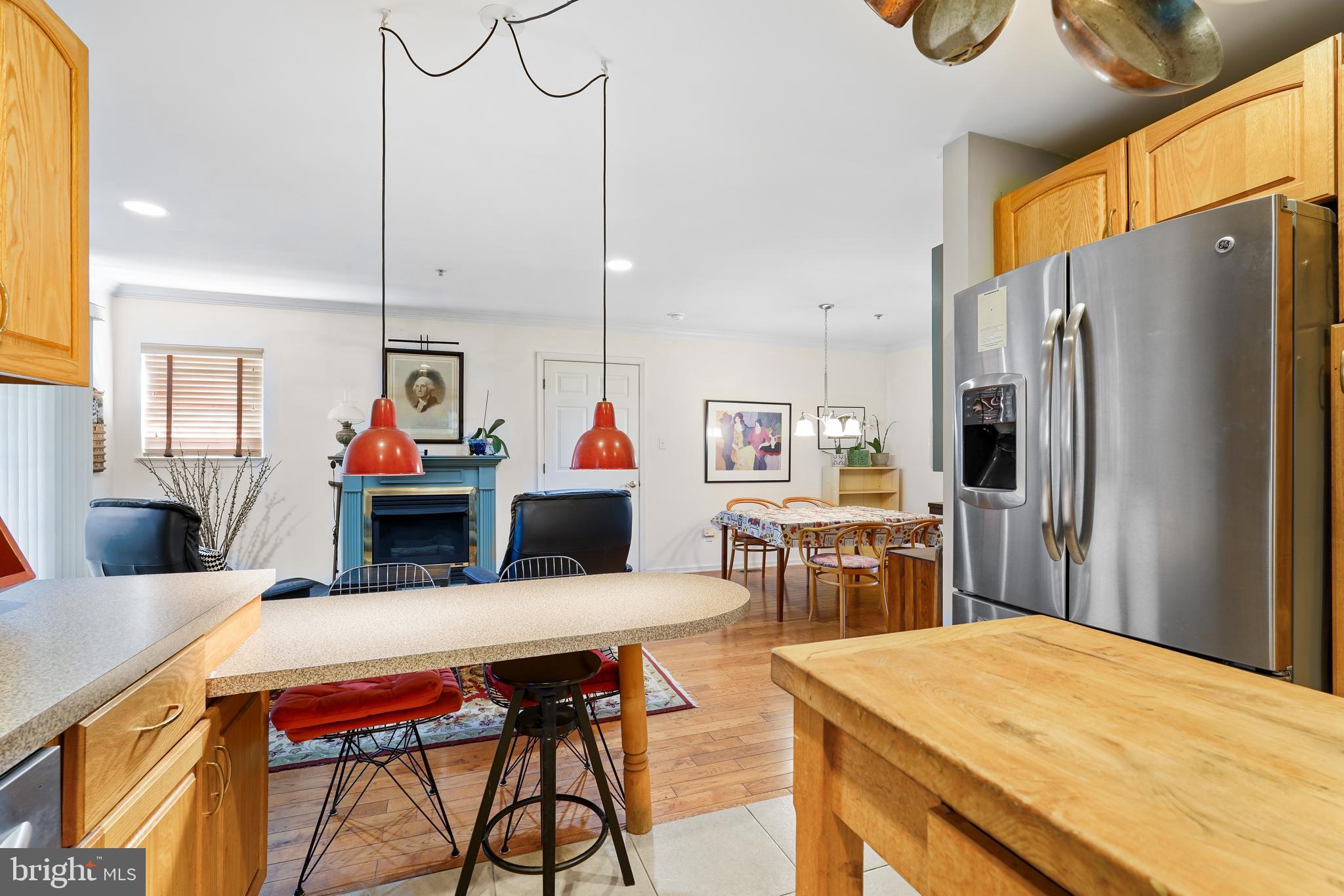 CHESAPEAKE CLUB CONDOS - Residential