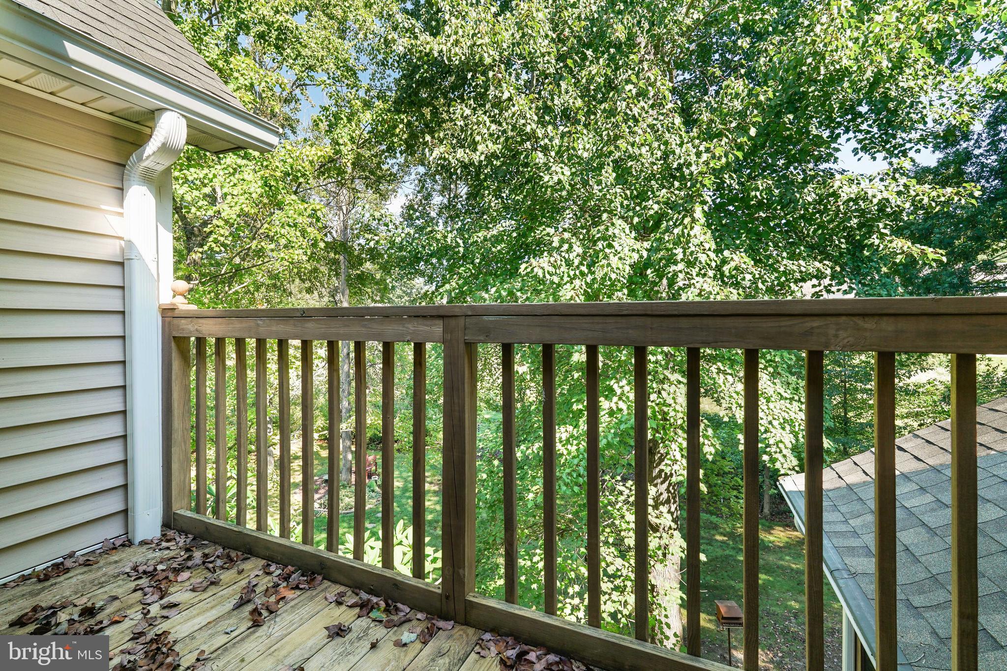 CHESAPEAKE CLUB CONDOS - Residential