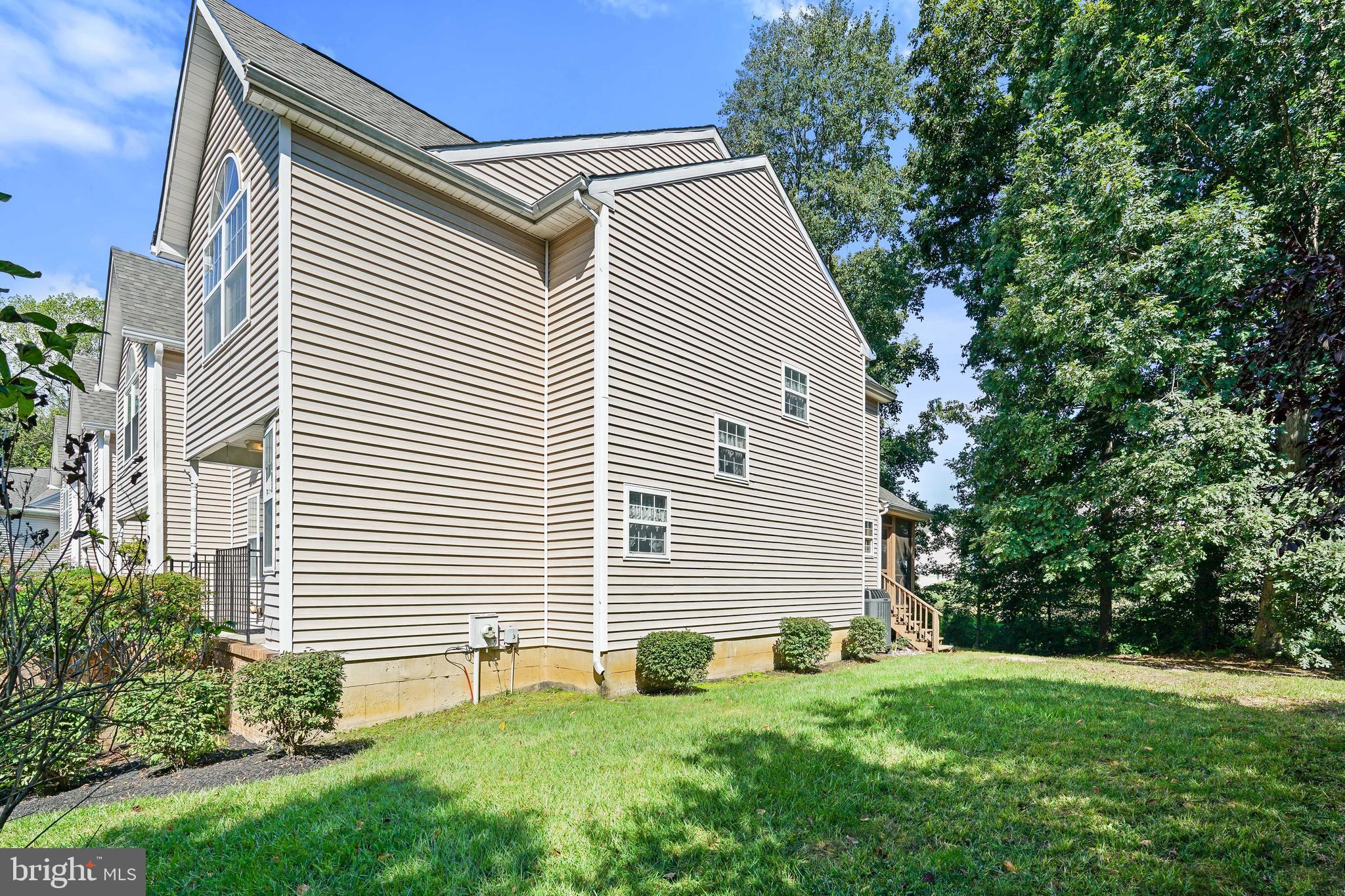 CHESAPEAKE CLUB CONDOS - Residential