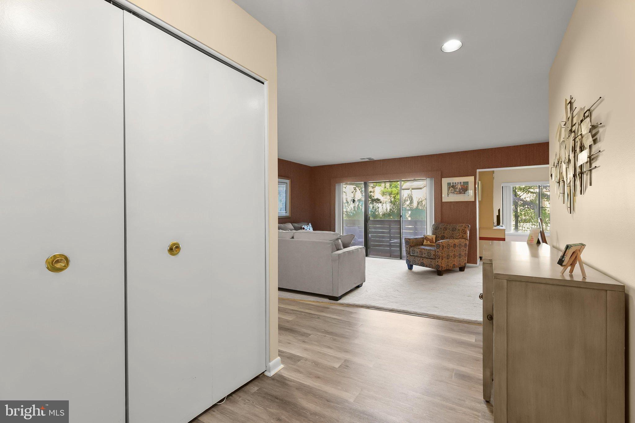 4 CANDLEMAKER COURT 202