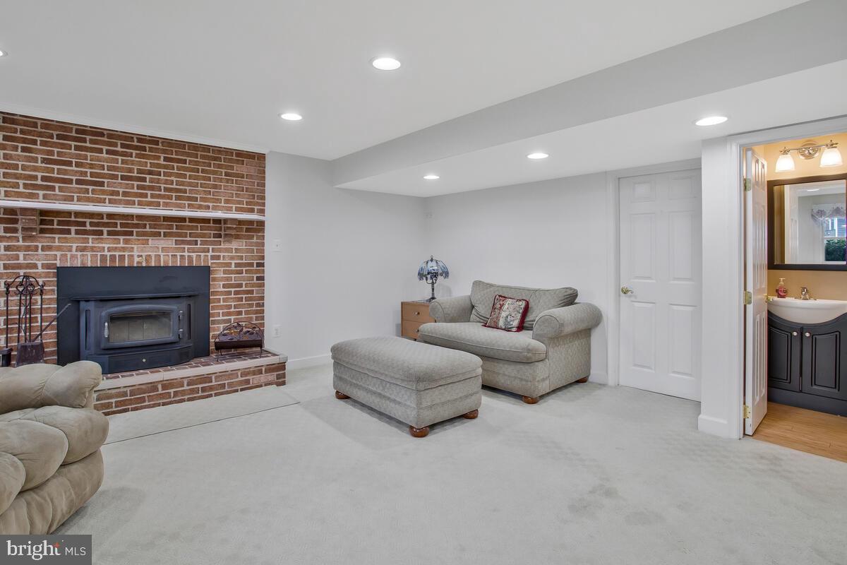 FERNDALE FARMS - Residential