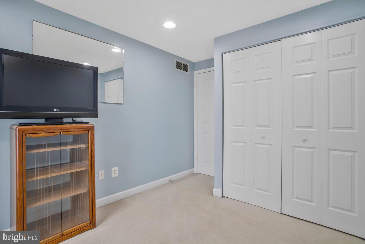 FERNDALE FARMS - Residential