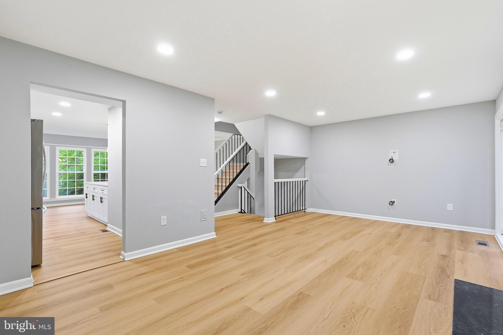 MONTCLAIR - Residential
