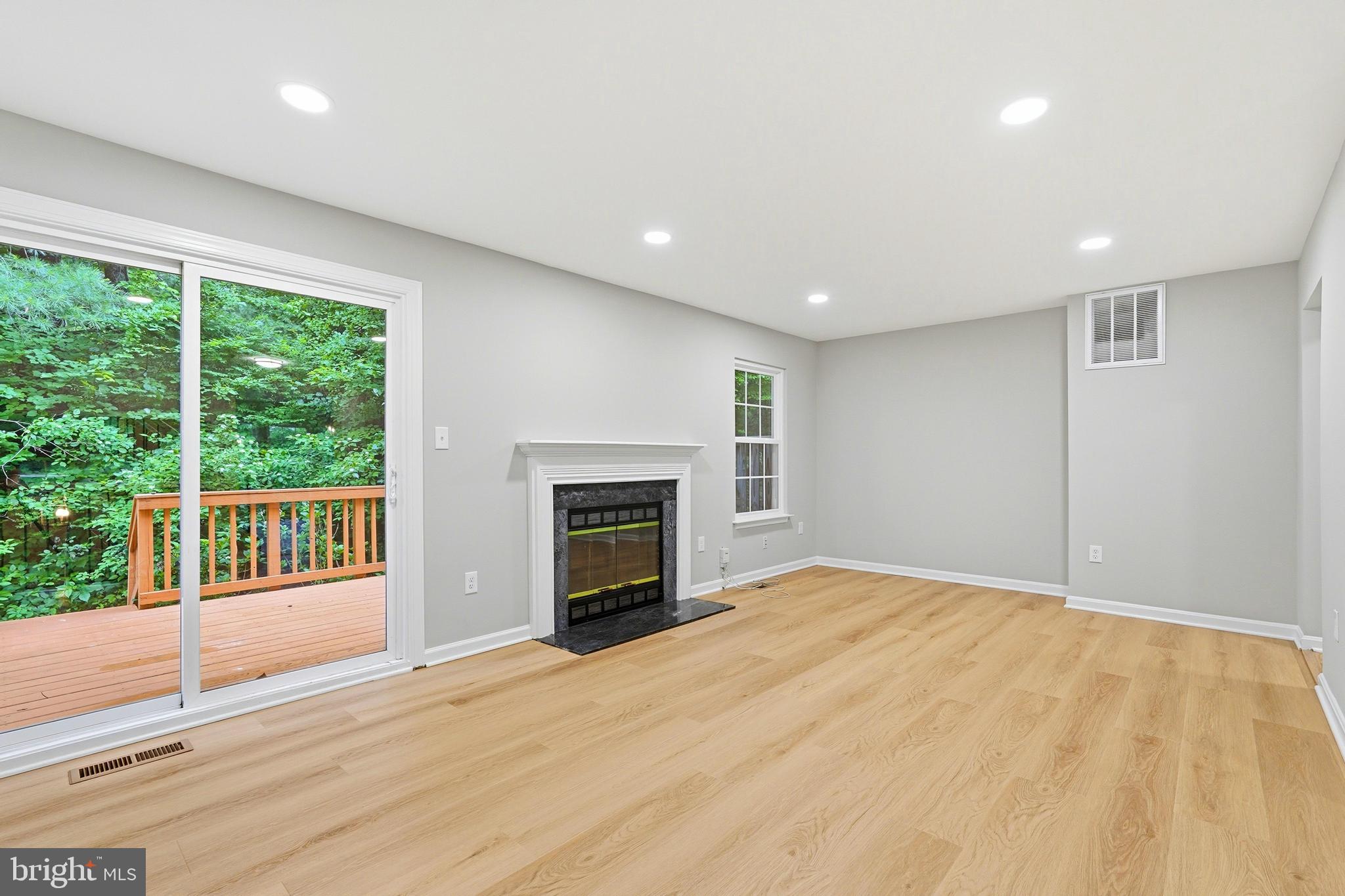 MONTCLAIR - Residential