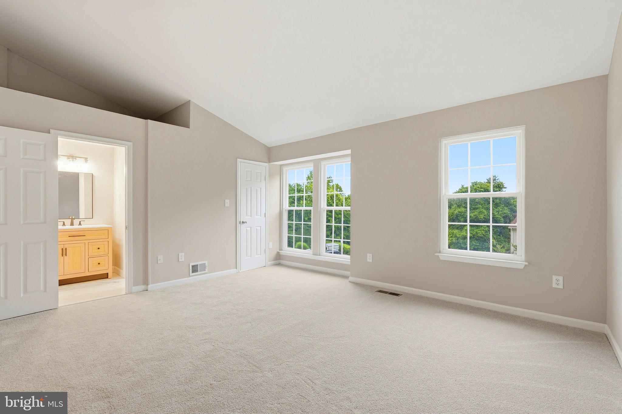 MONTCLAIR - Residential