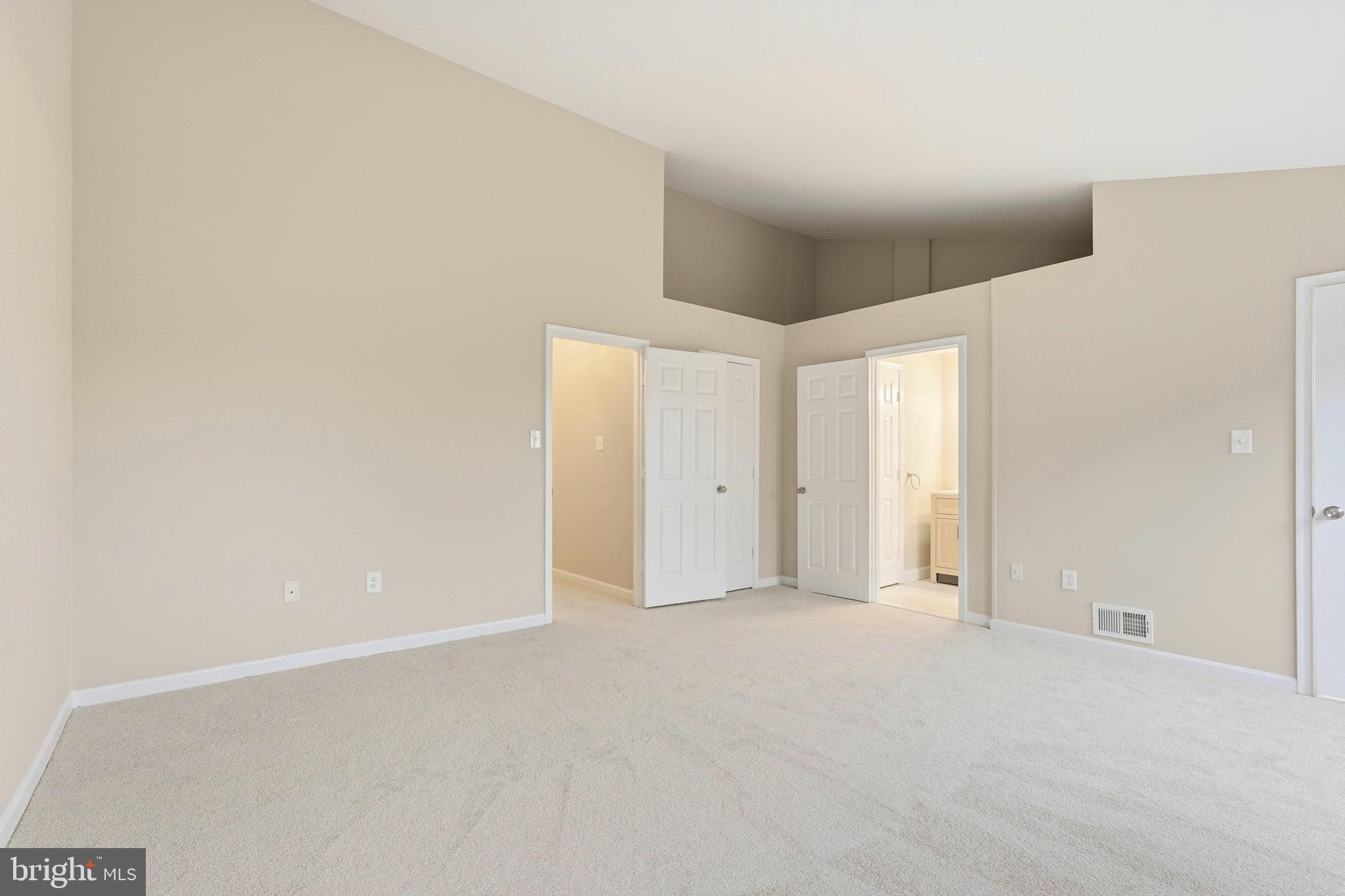 MONTCLAIR - Residential