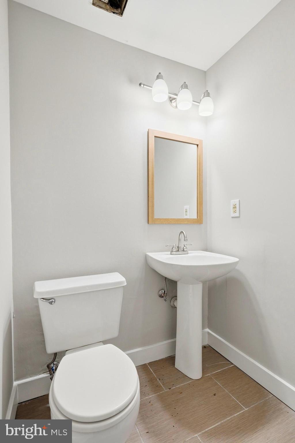 MONTCLAIR - Residential