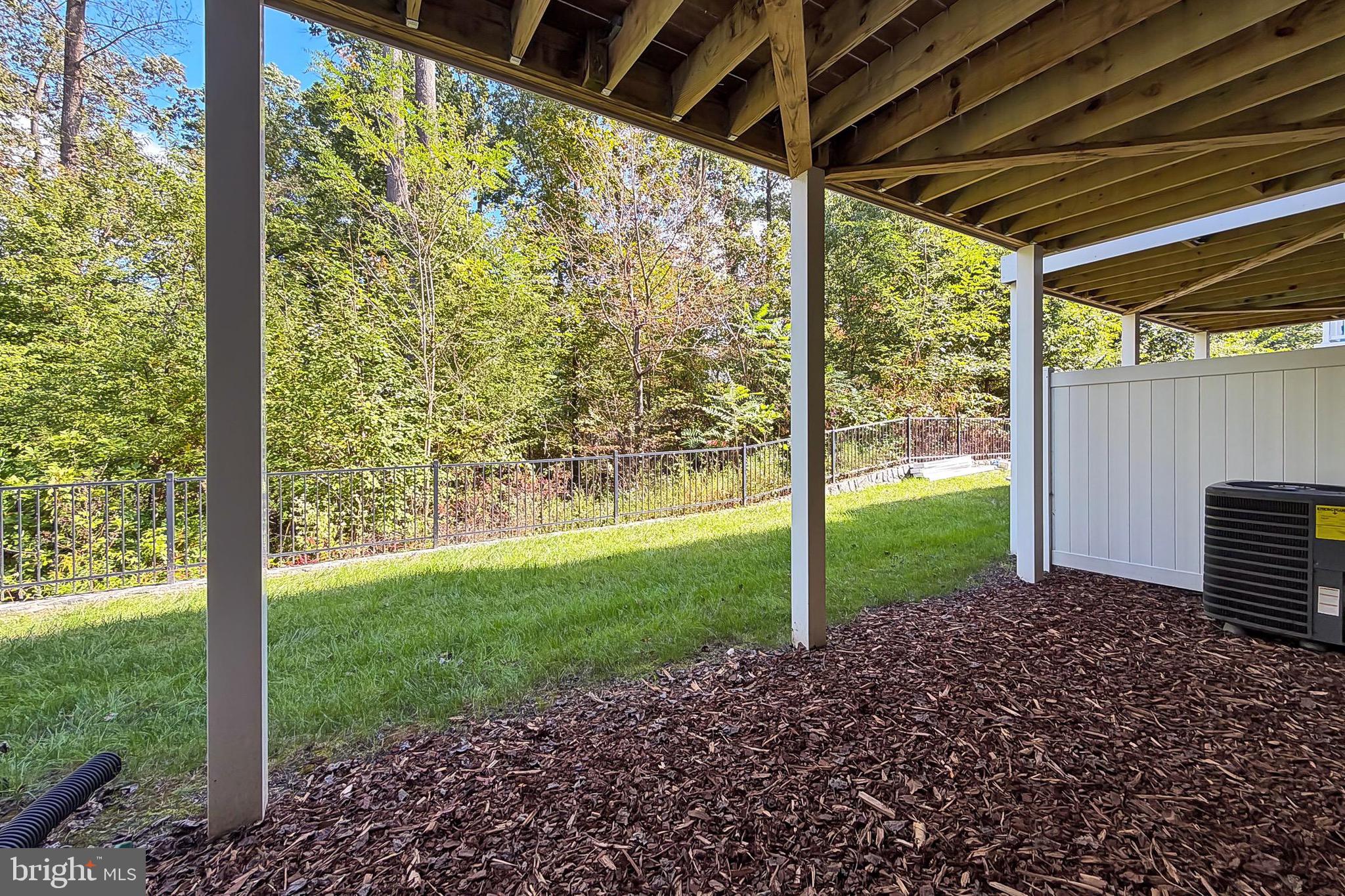 PENDER OAKS - Residential