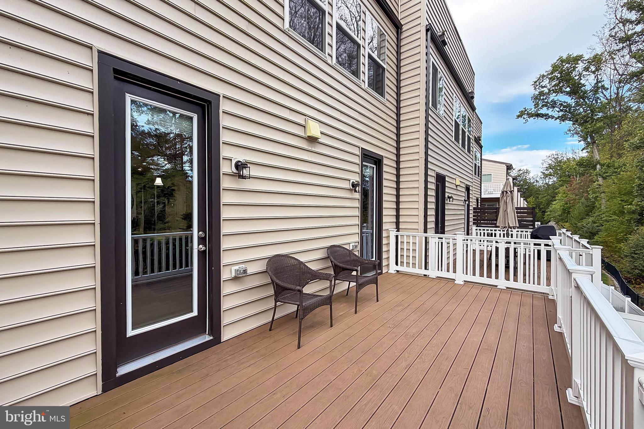 PENDER OAKS - Residential