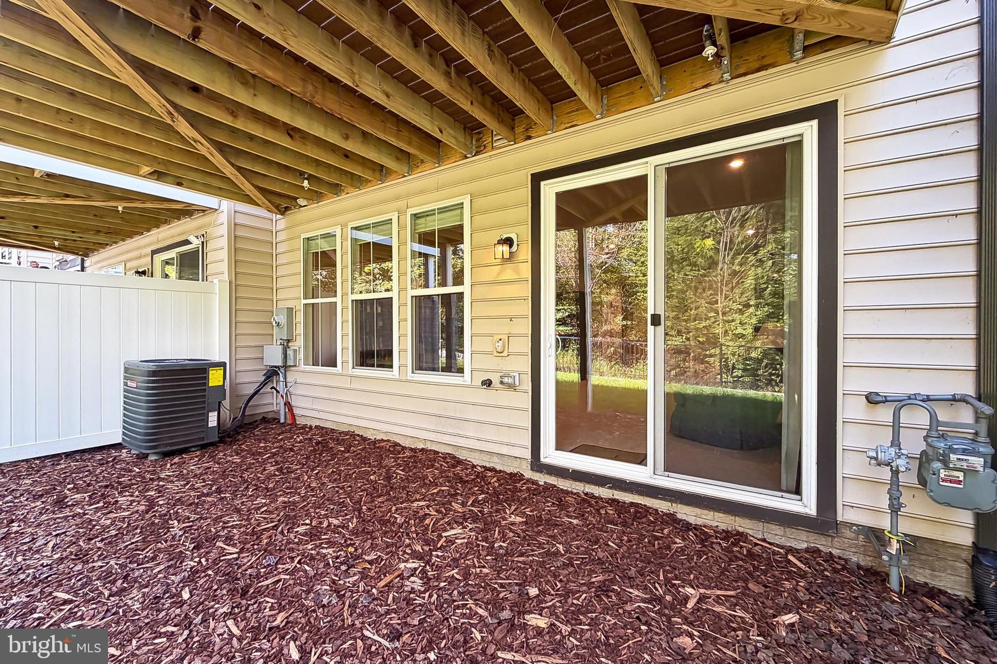 PENDER OAKS - Residential