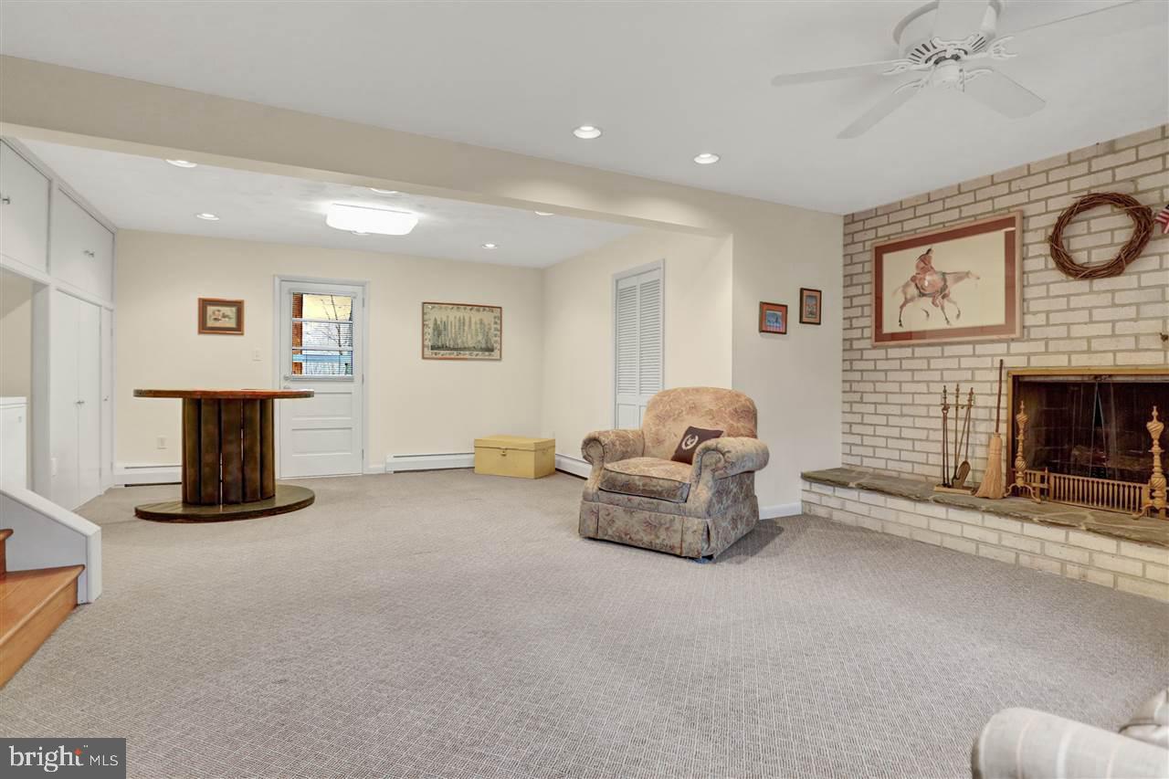 ARLINGTON PARK - Residential