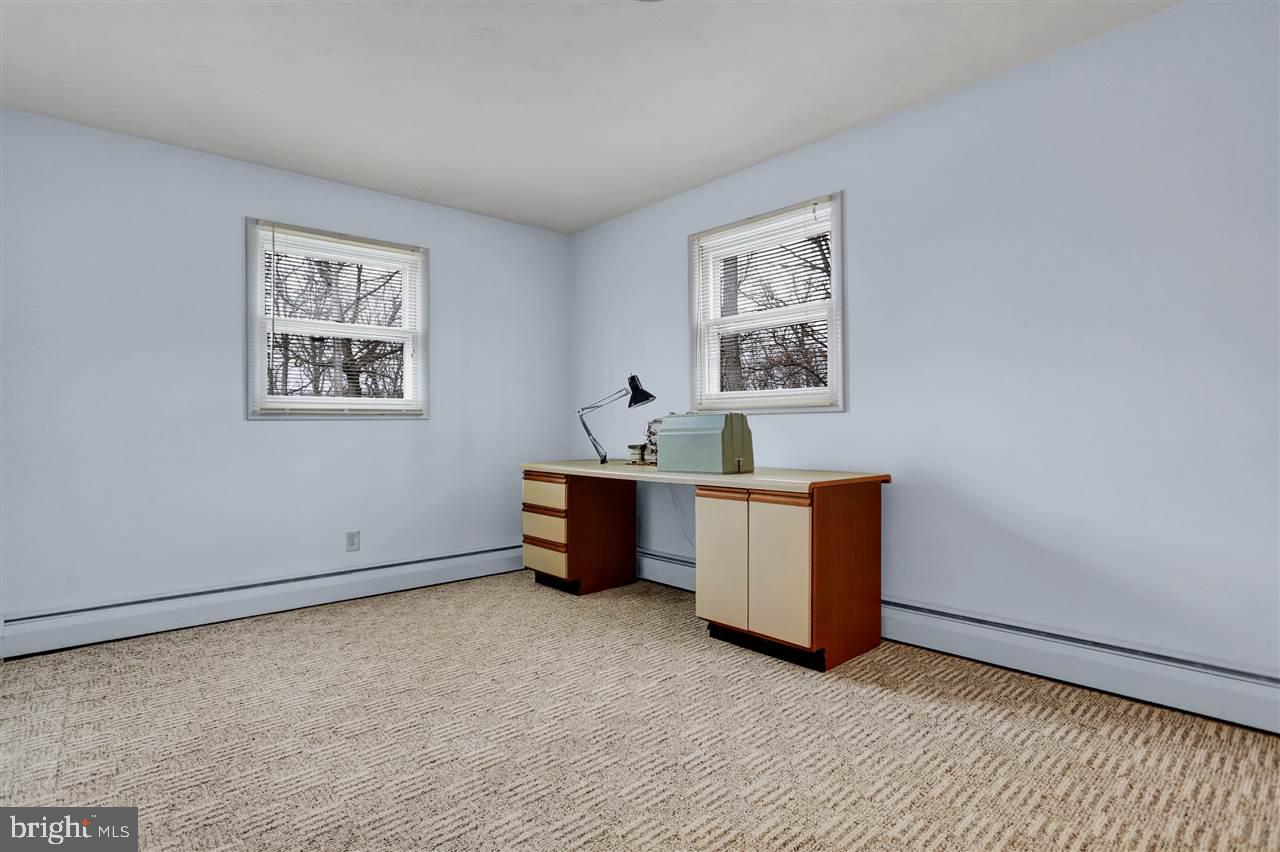 ARLINGTON PARK - Residential