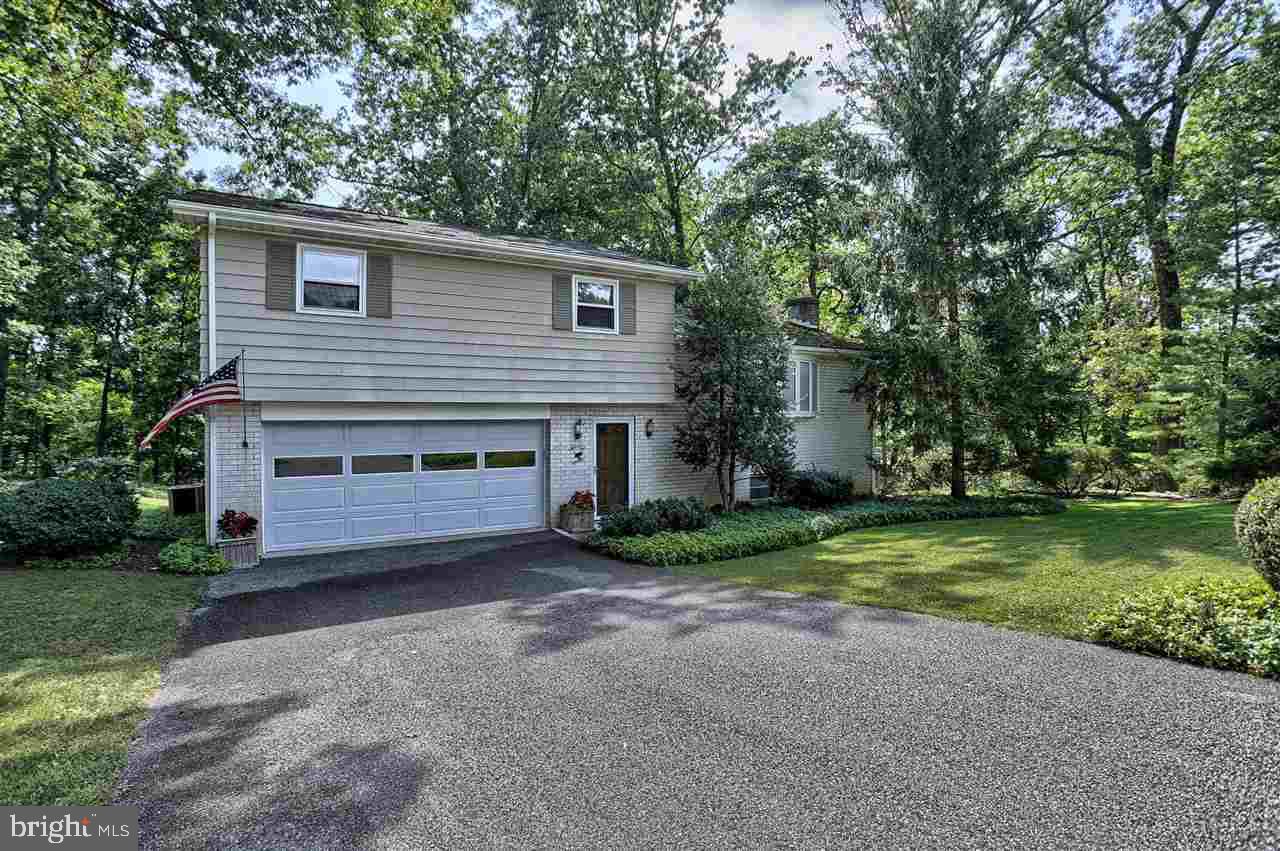 ARLINGTON PARK - Residential