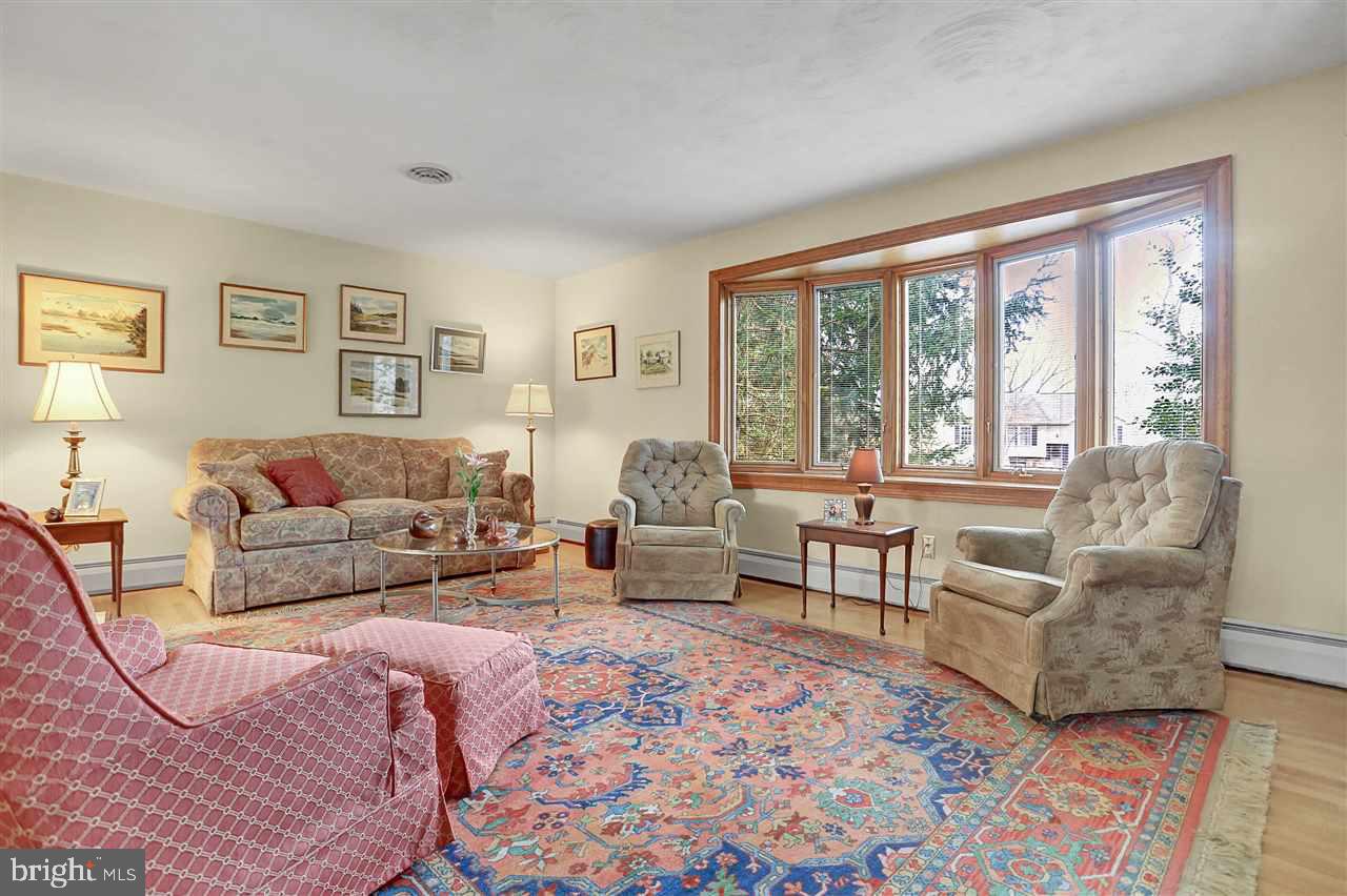 ARLINGTON PARK - Residential