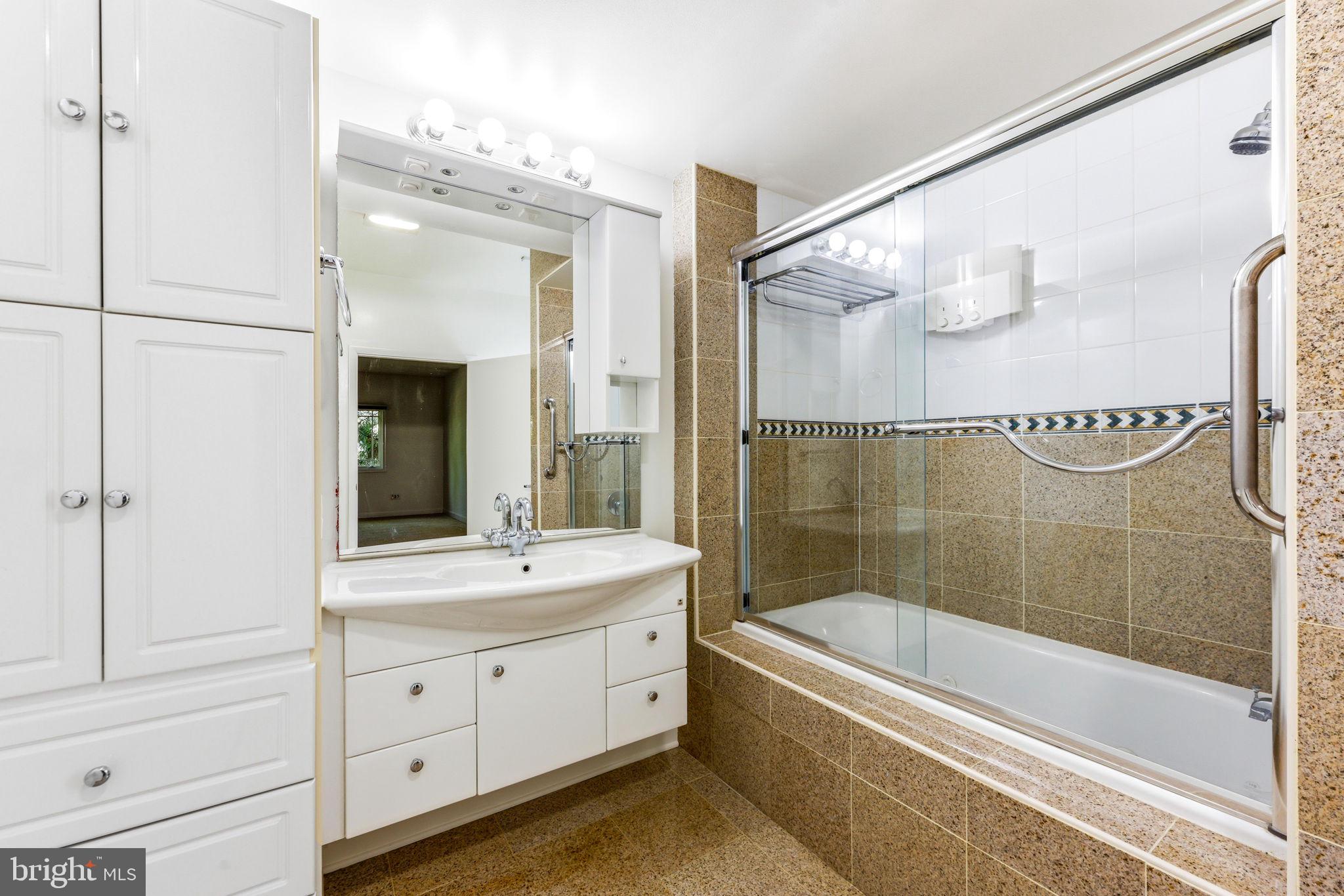 WILSON POINT - Residential