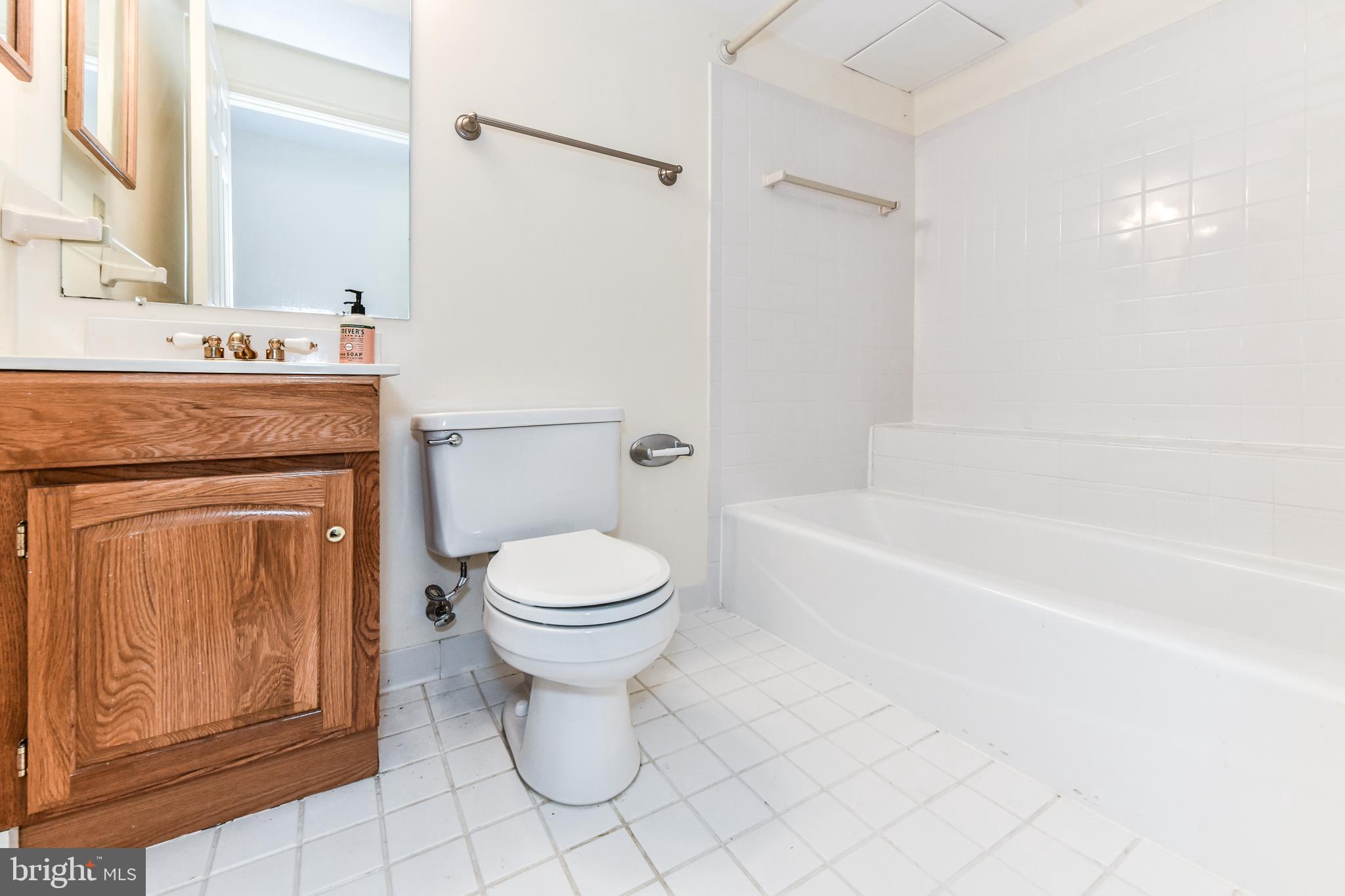 HUNTER VILLAGE - Residential Lease