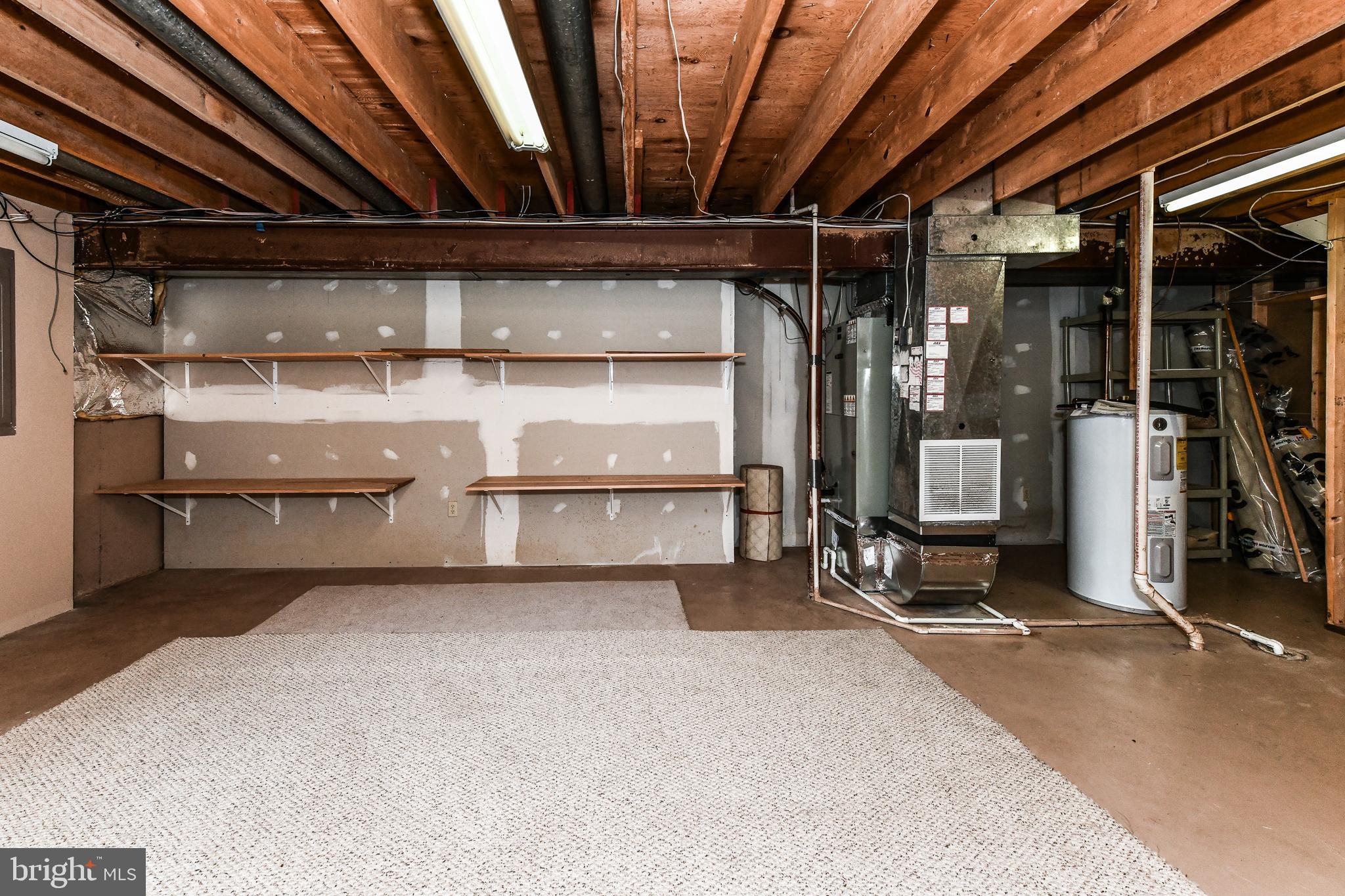 HUNTER VILLAGE - Residential Lease