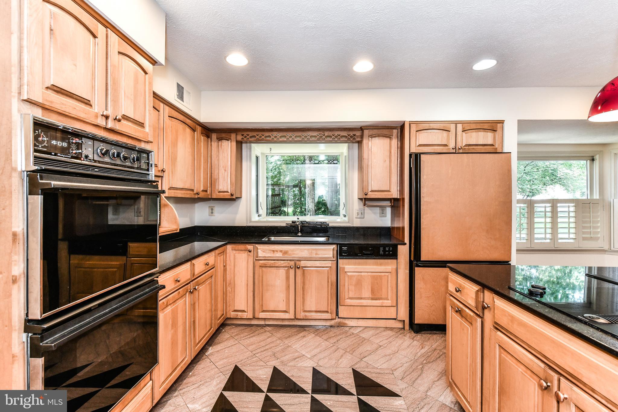 HUNTER VILLAGE - Residential Lease