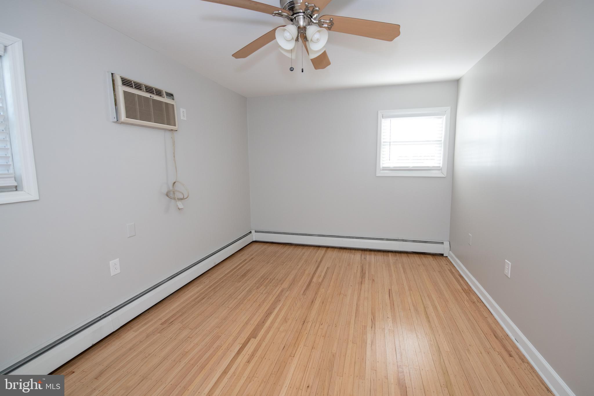 FOX CHASE - Residential