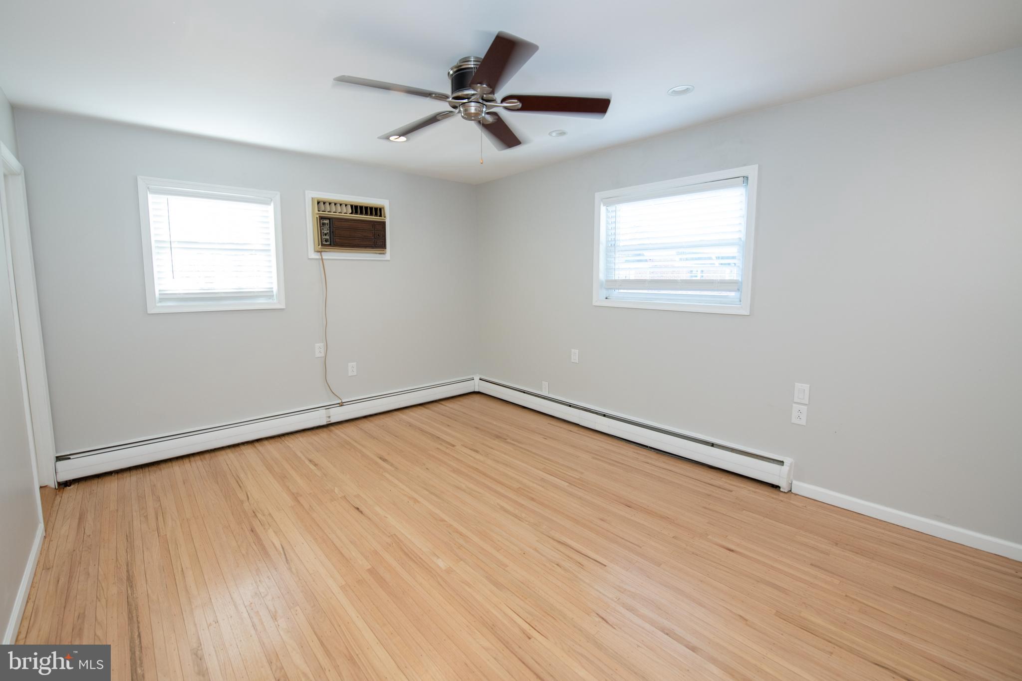 FOX CHASE - Residential