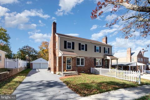 Photo of 348 Oak Hill Drive, MIDDLETOWN, PA 17057 (MLS # PADA2051190)