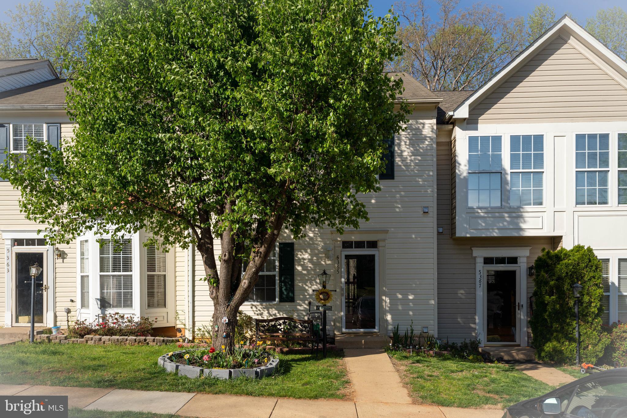 RIDGEFIELD CROSSING - Residential