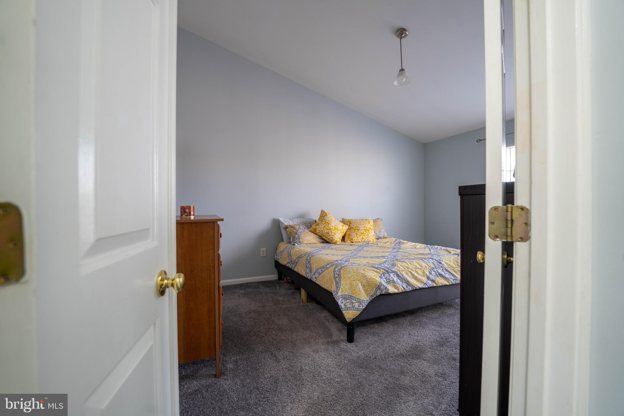 RIDGEFIELD CROSSING - Residential