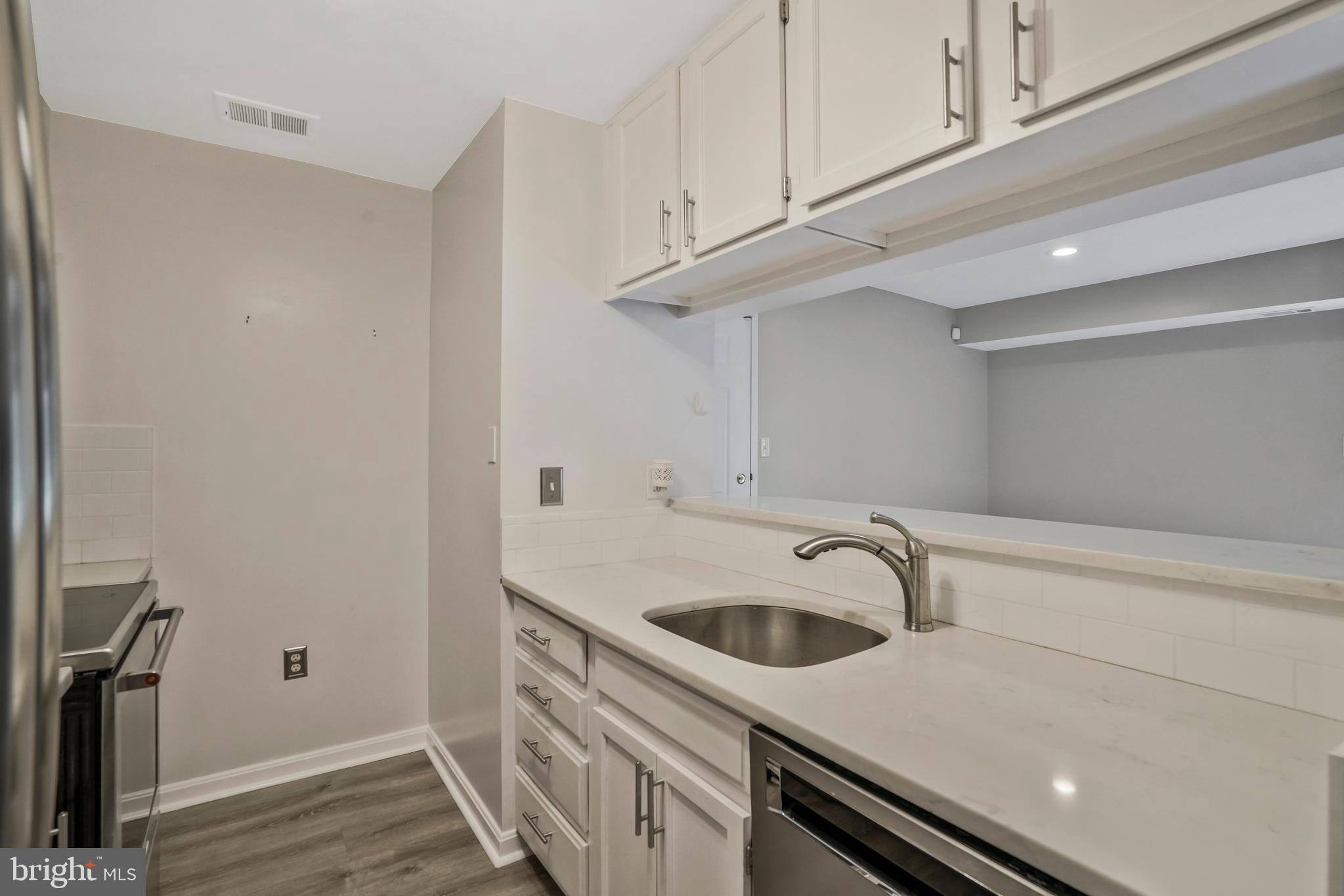 OLDE MILL - Residential Lease