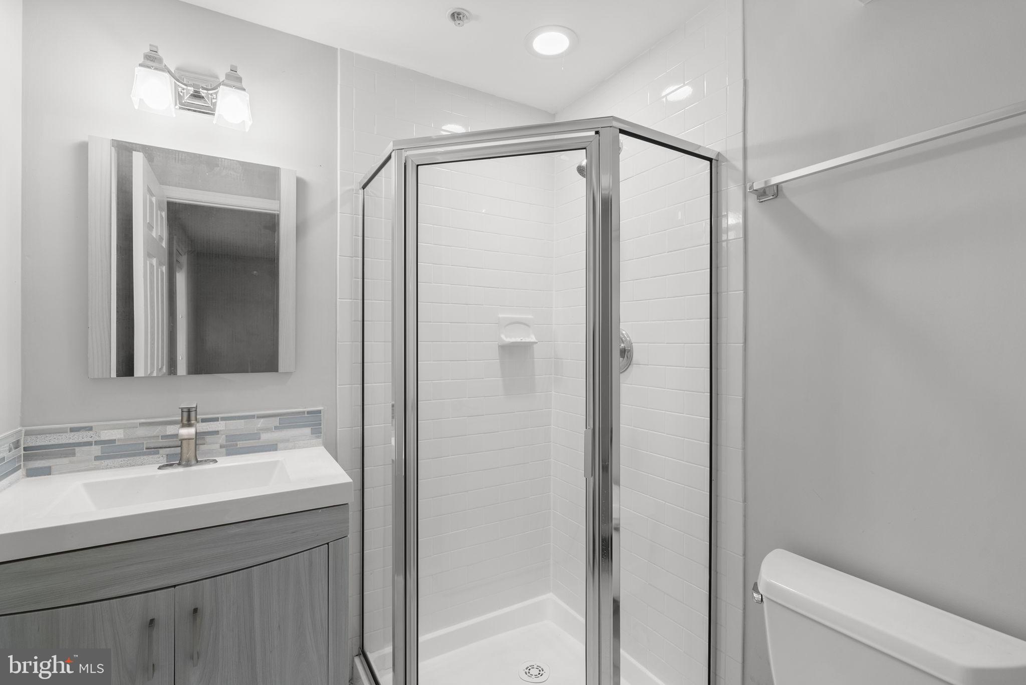 CROFTON MANOR - Residential