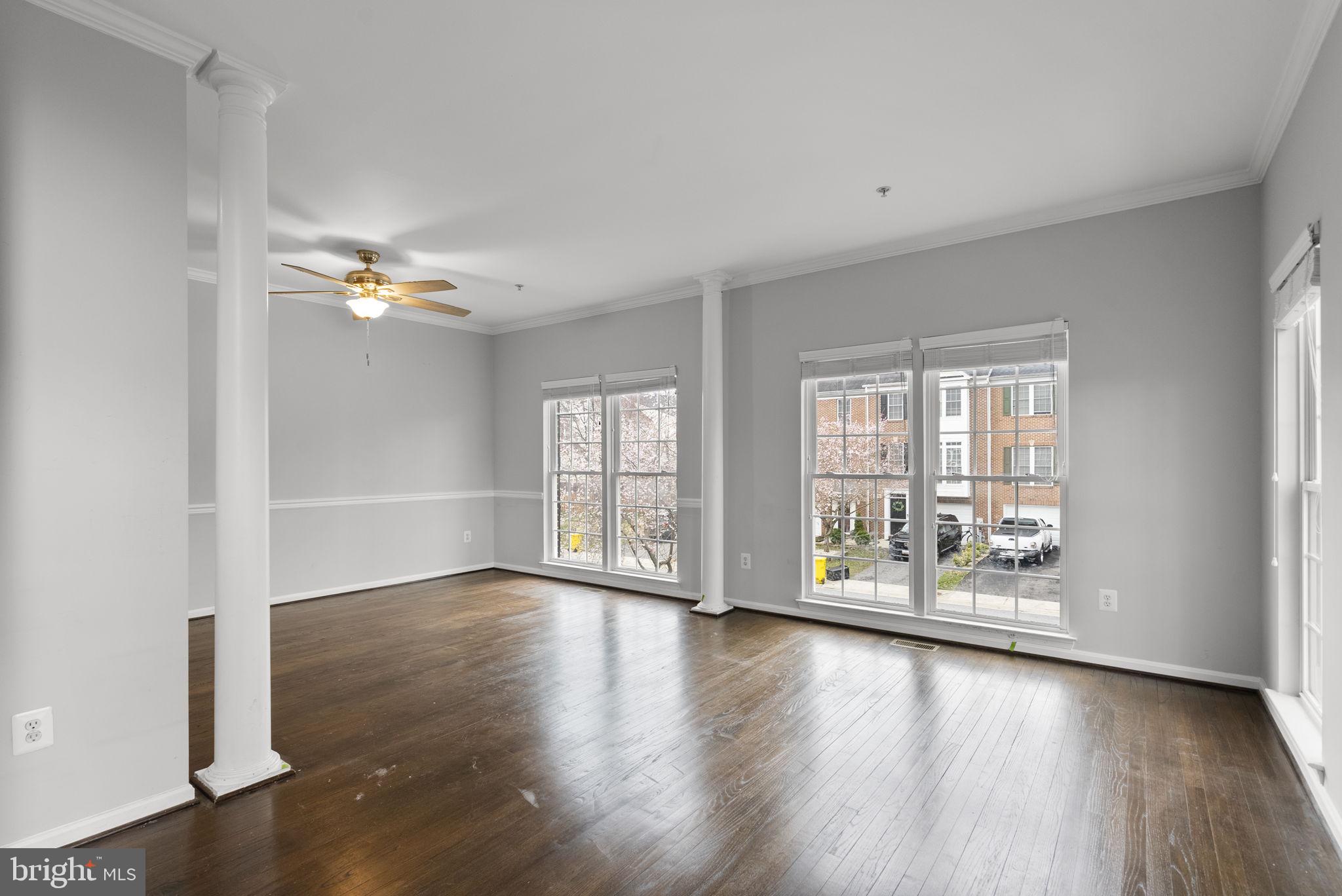 CROFTON MANOR - Residential