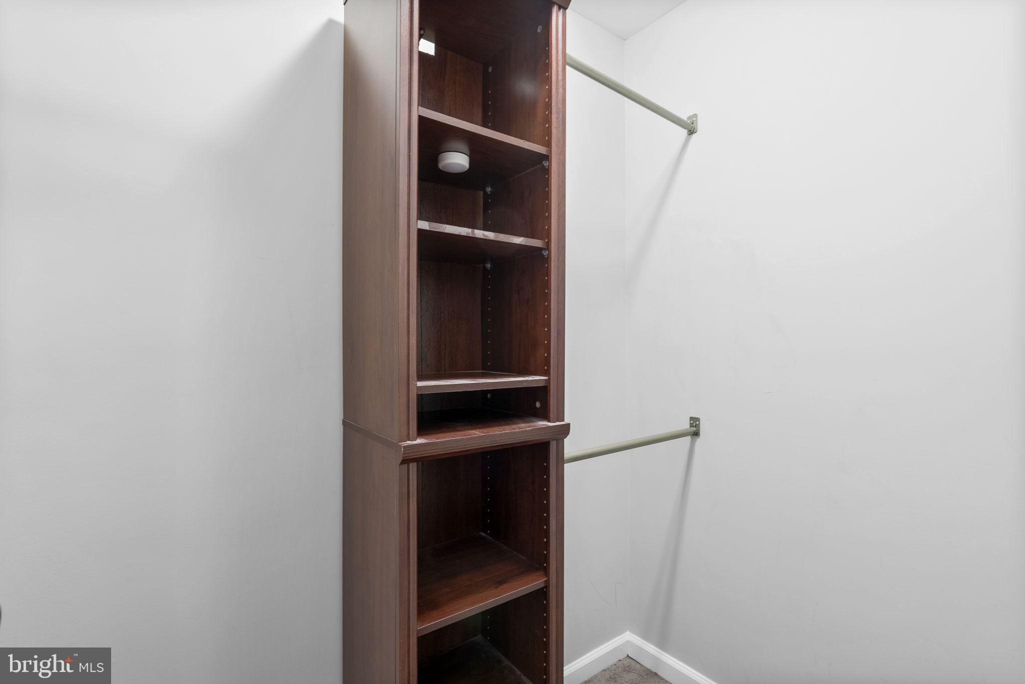 CROFTON MANOR - Residential