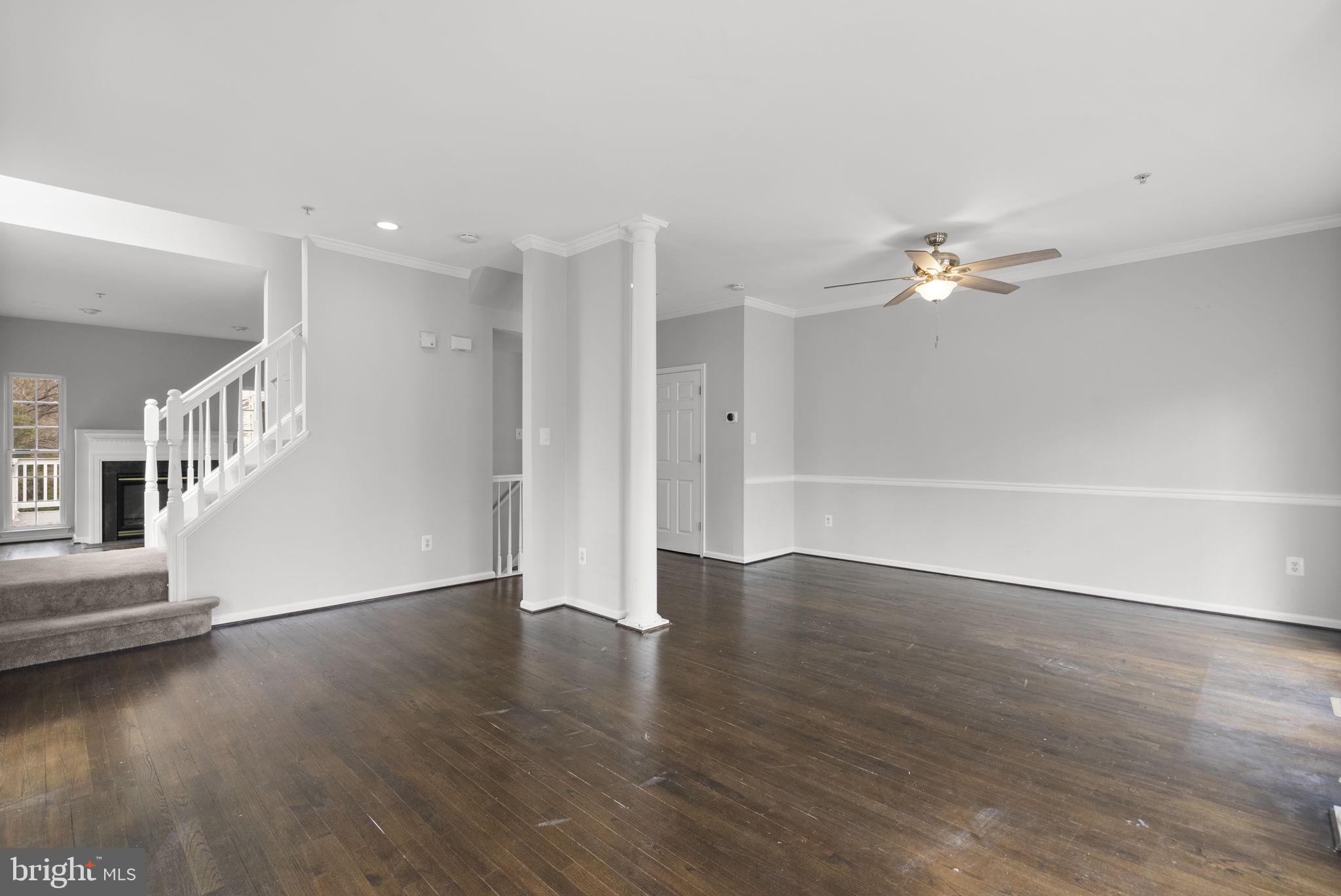 CROFTON MANOR - Residential