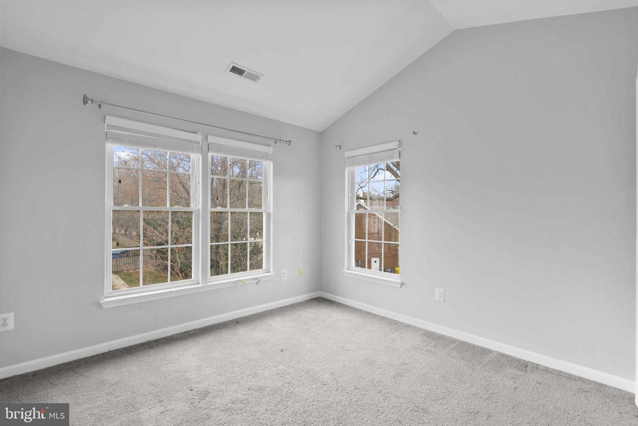 CROFTON MANOR - Residential