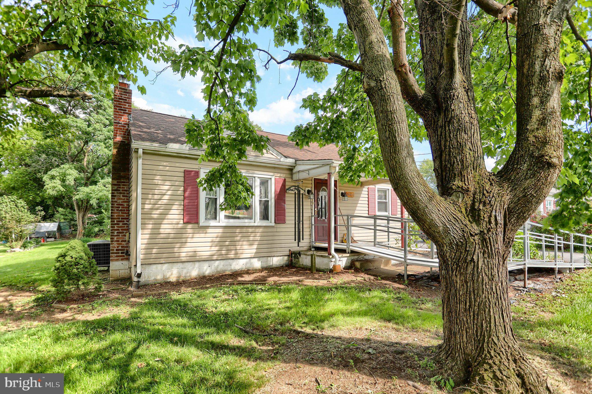 1945 SPRING RD