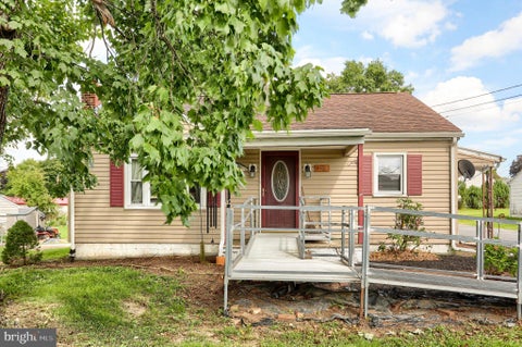 Photo of 1945 Spring Rd, CARLISLE, PA 17013 (MLS # PACB2057928)