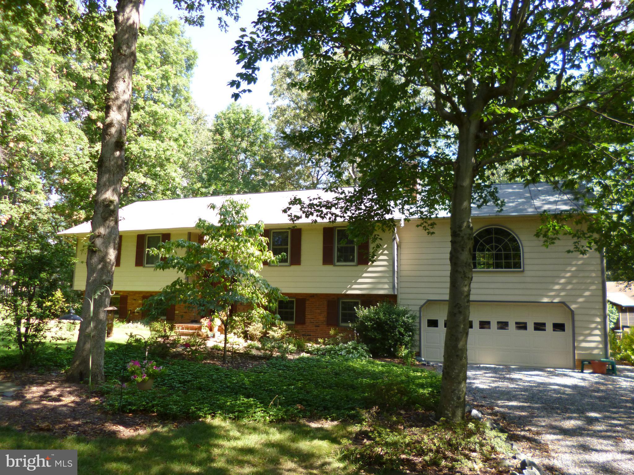 CLEARVIEW HEIGHTS - Residential Lease