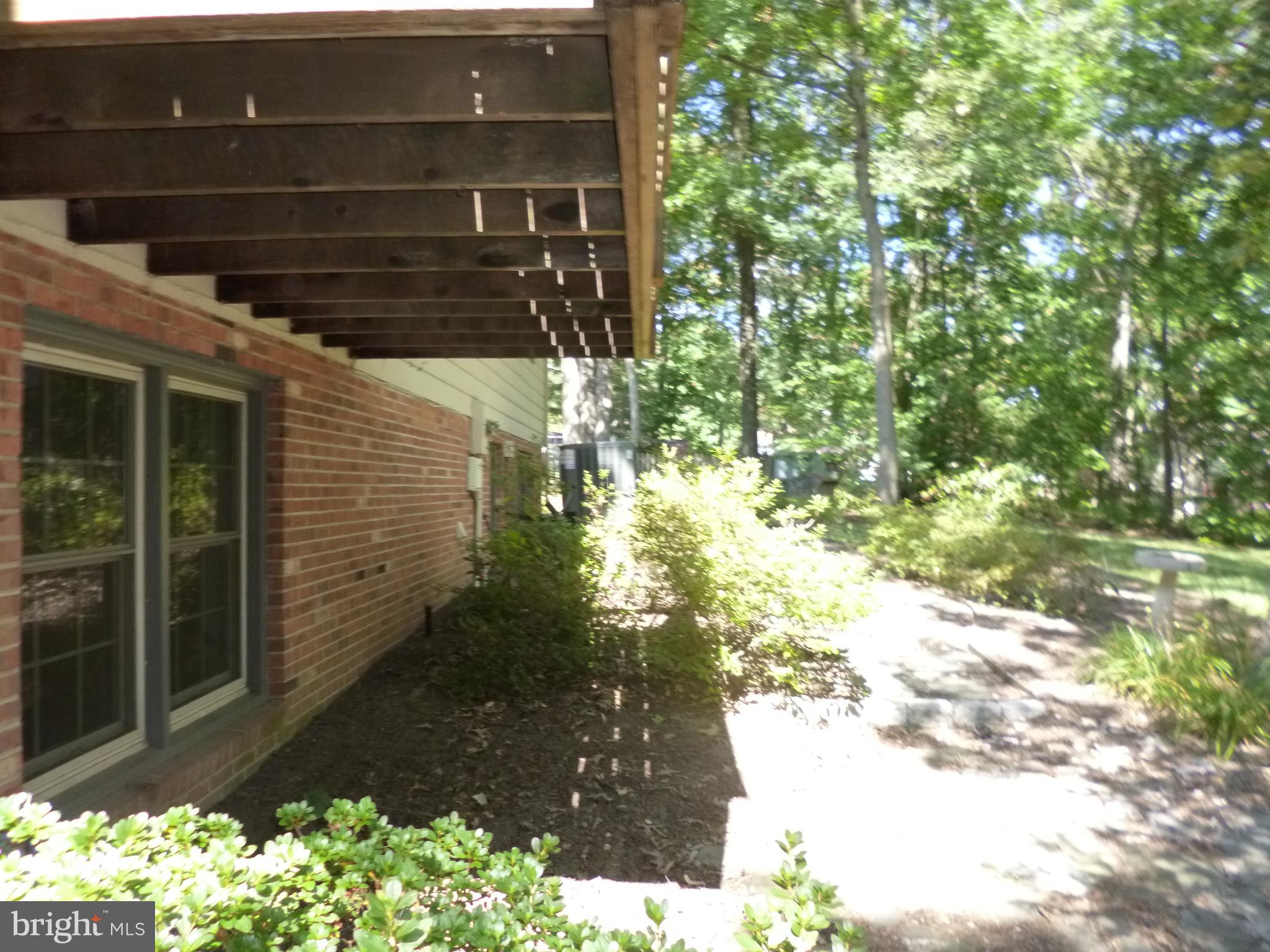 CLEARVIEW HEIGHTS - Residential Lease