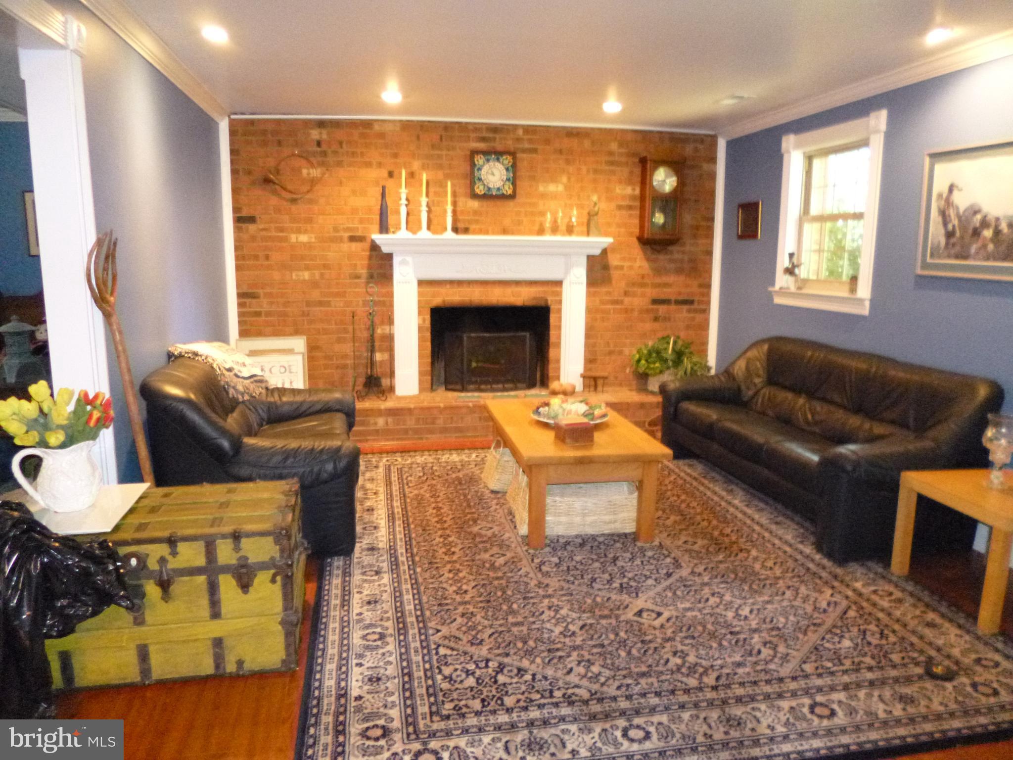 CLEARVIEW HEIGHTS - Residential Lease