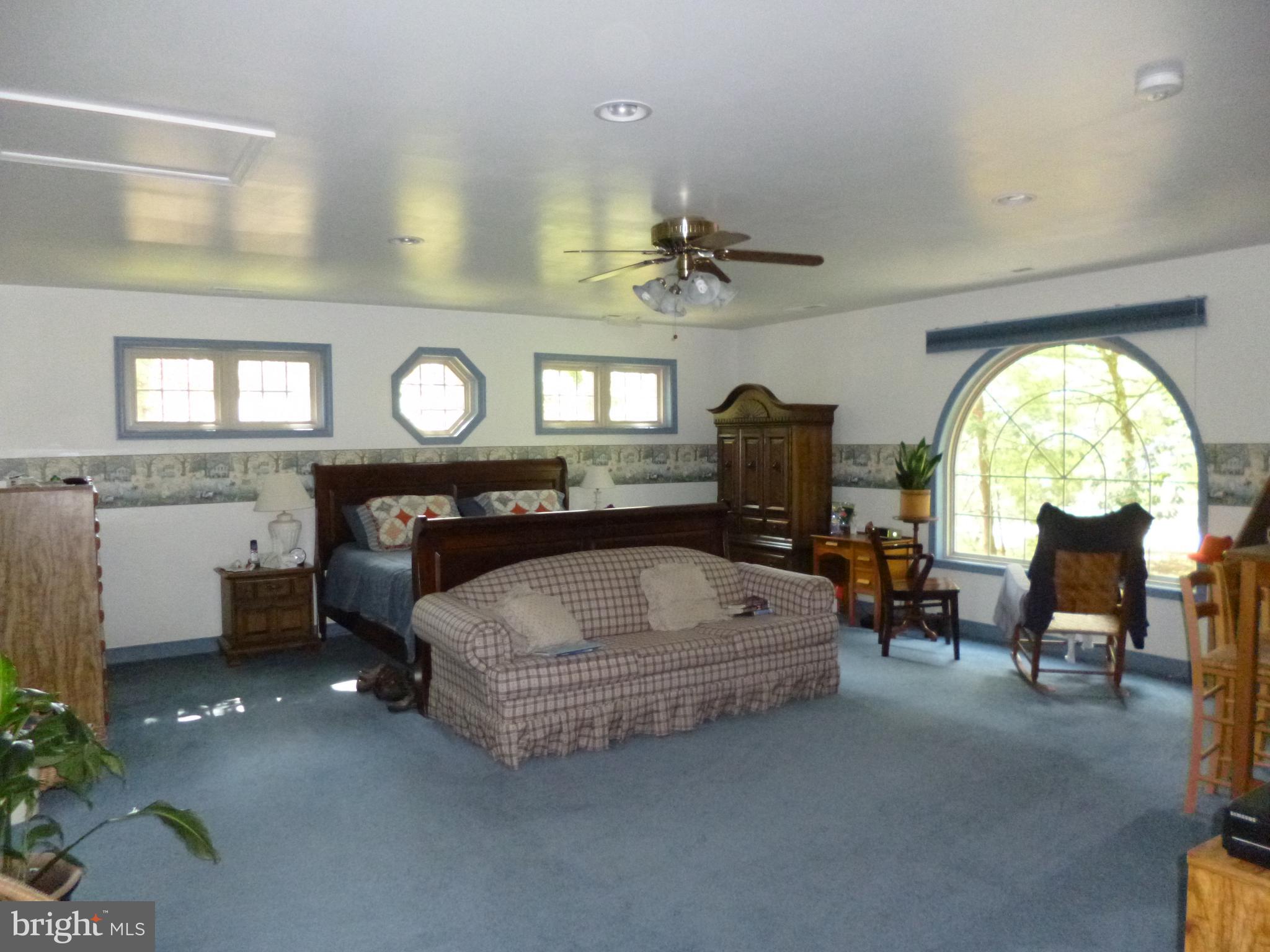 CLEARVIEW HEIGHTS - Residential Lease