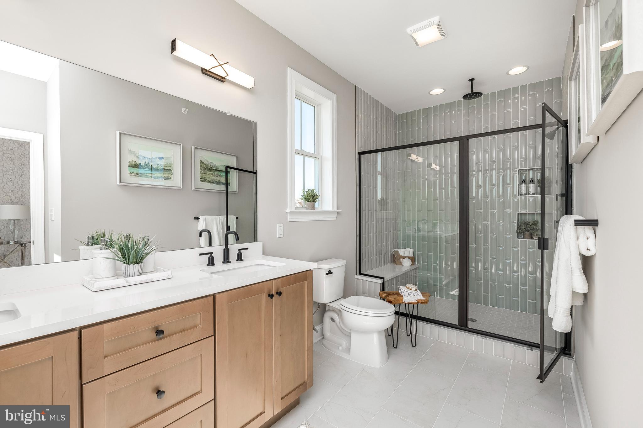 STEELPOINTE - Residential