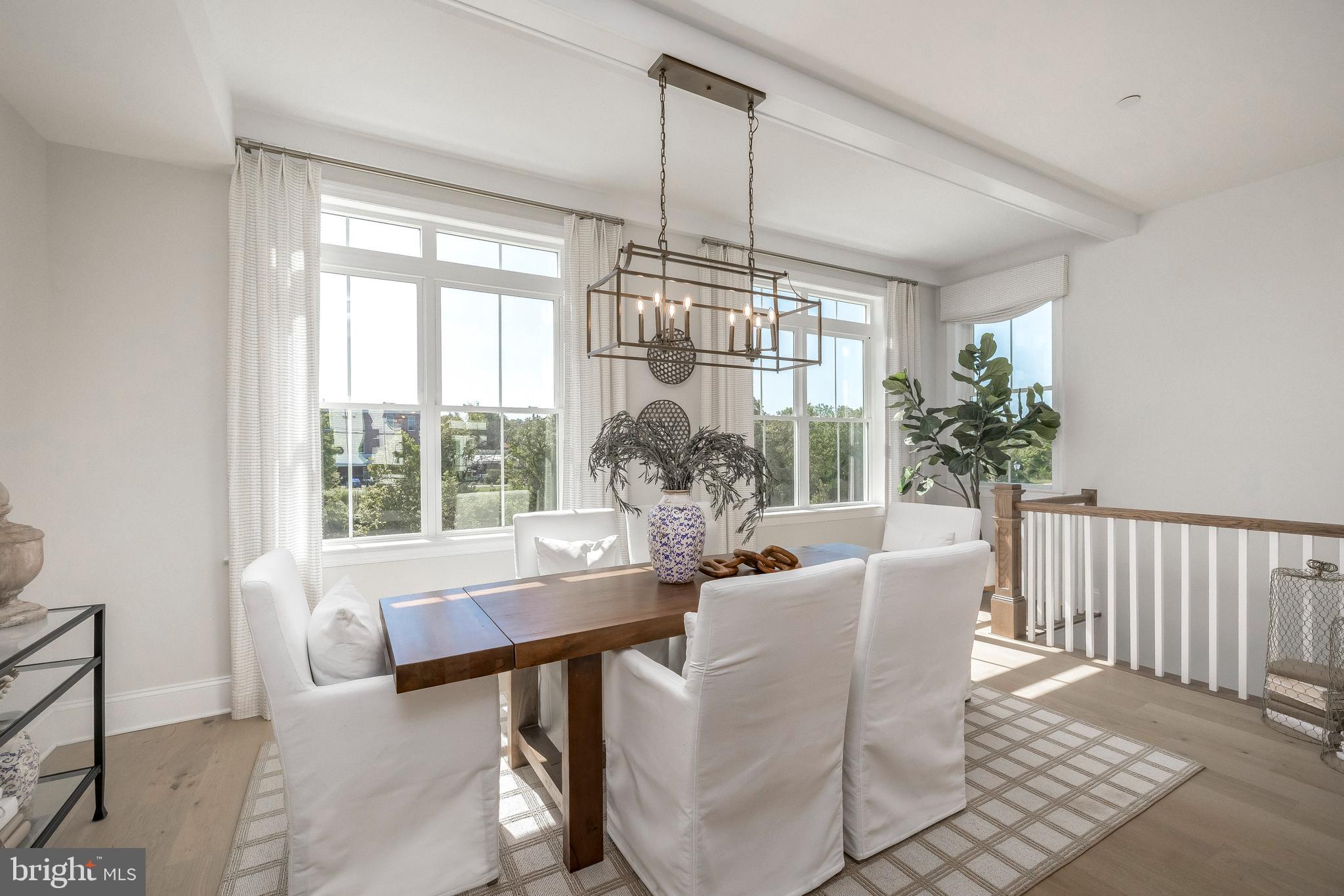 STEELPOINTE - Residential