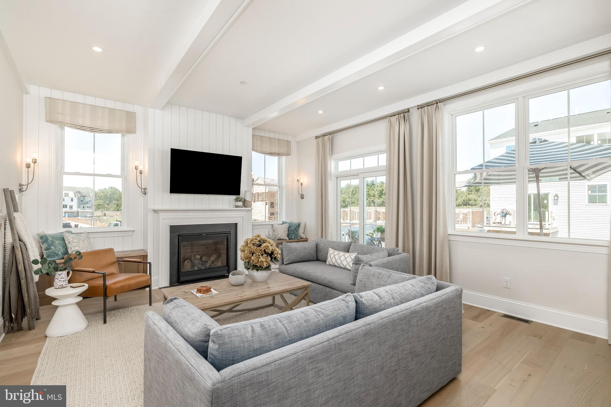 STEELPOINTE - Residential