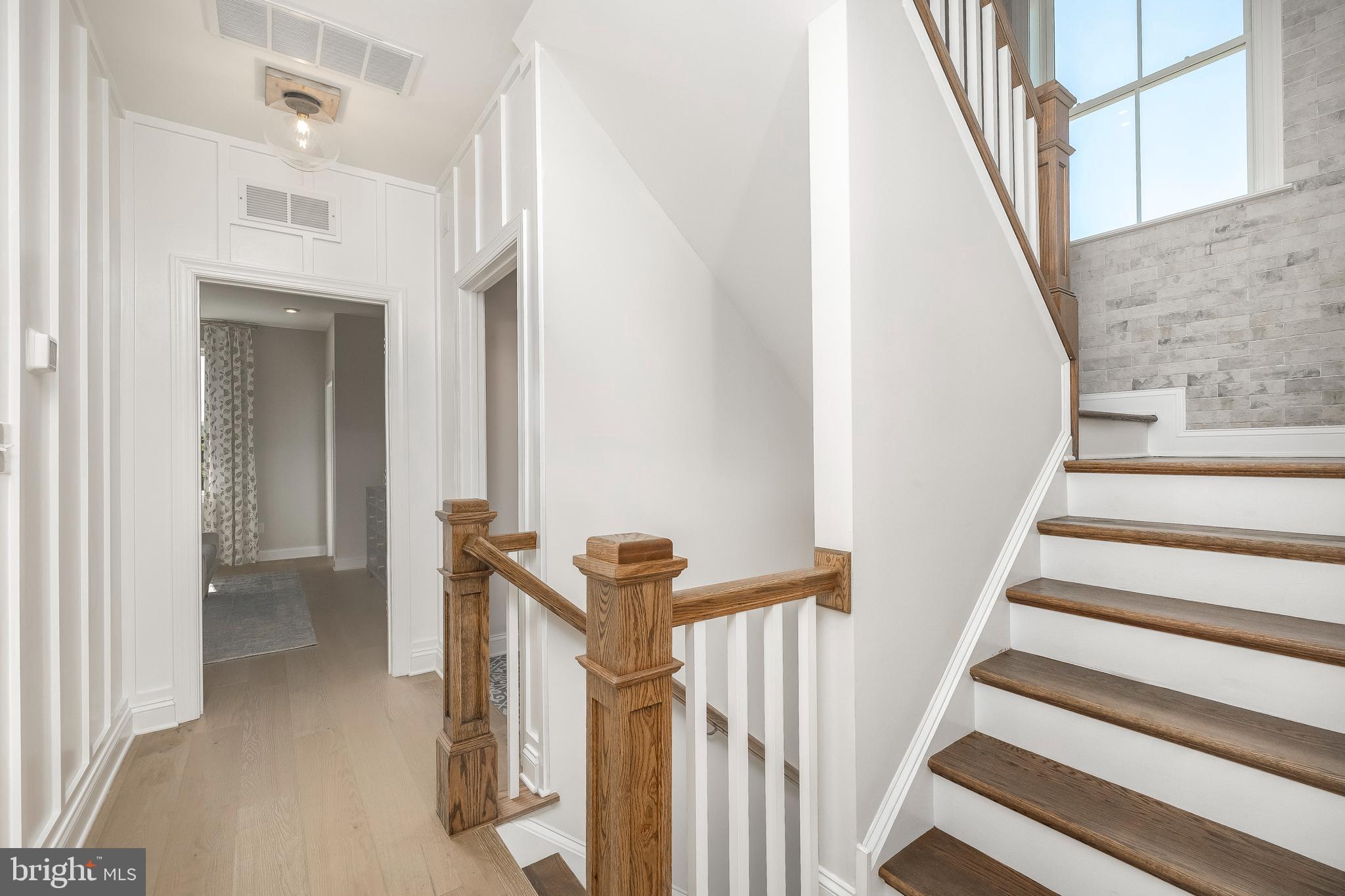 STEELPOINTE - Residential