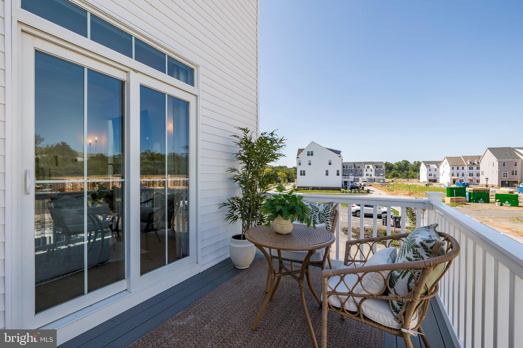 STEELPOINTE - Residential